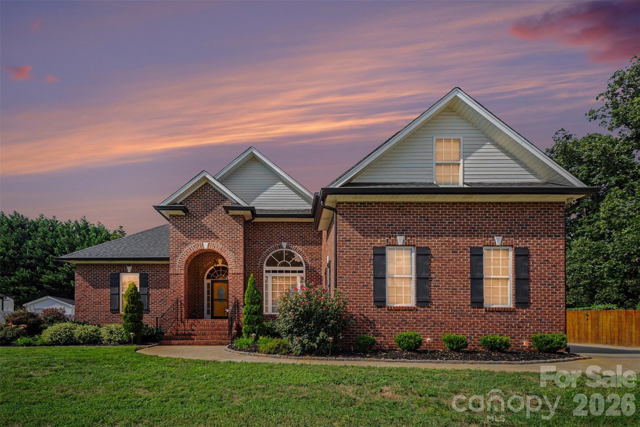 Single Family Residence at 2013 Buckthorn Court, Gastonia, photo 29 of 38
