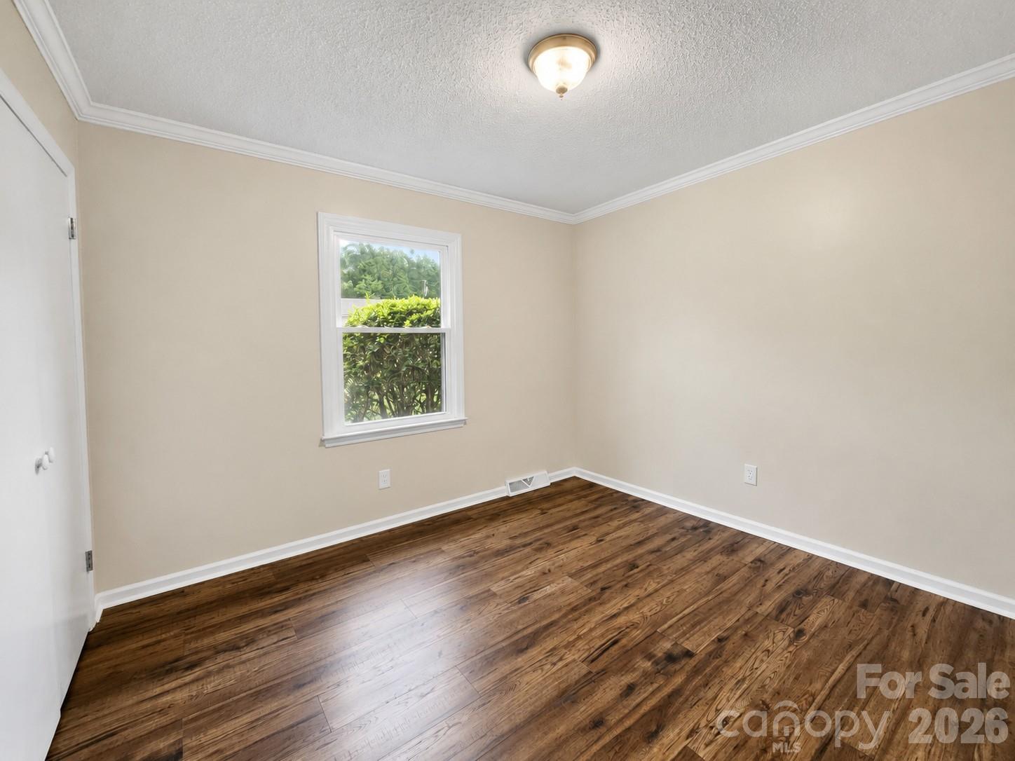 Single Family Residence at 2914 Dresden Drive, Gastonia, photo 17 of 21