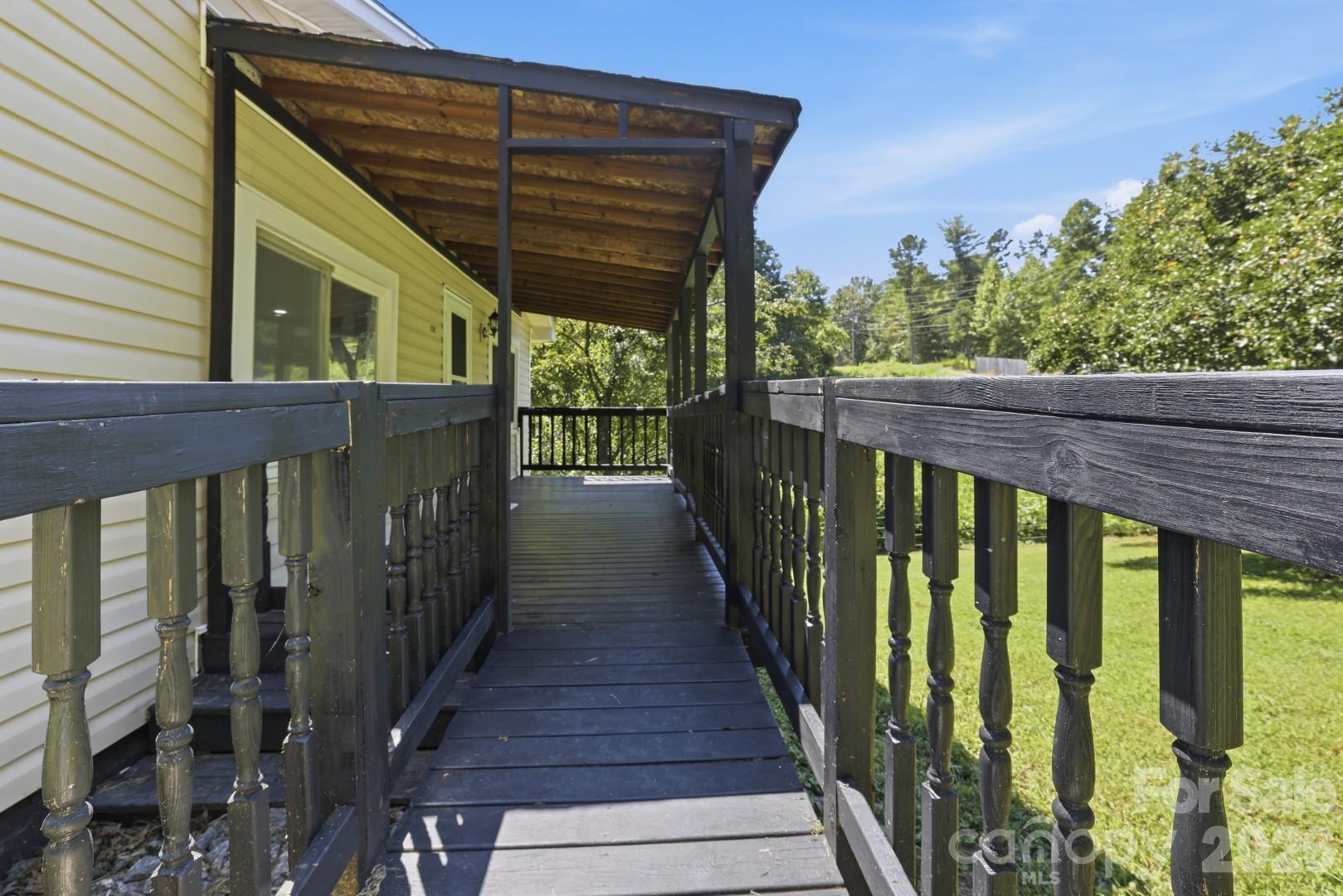 Single Family Residence at 3028 Playmore Beach Road, Morganton, photo 7 of 41