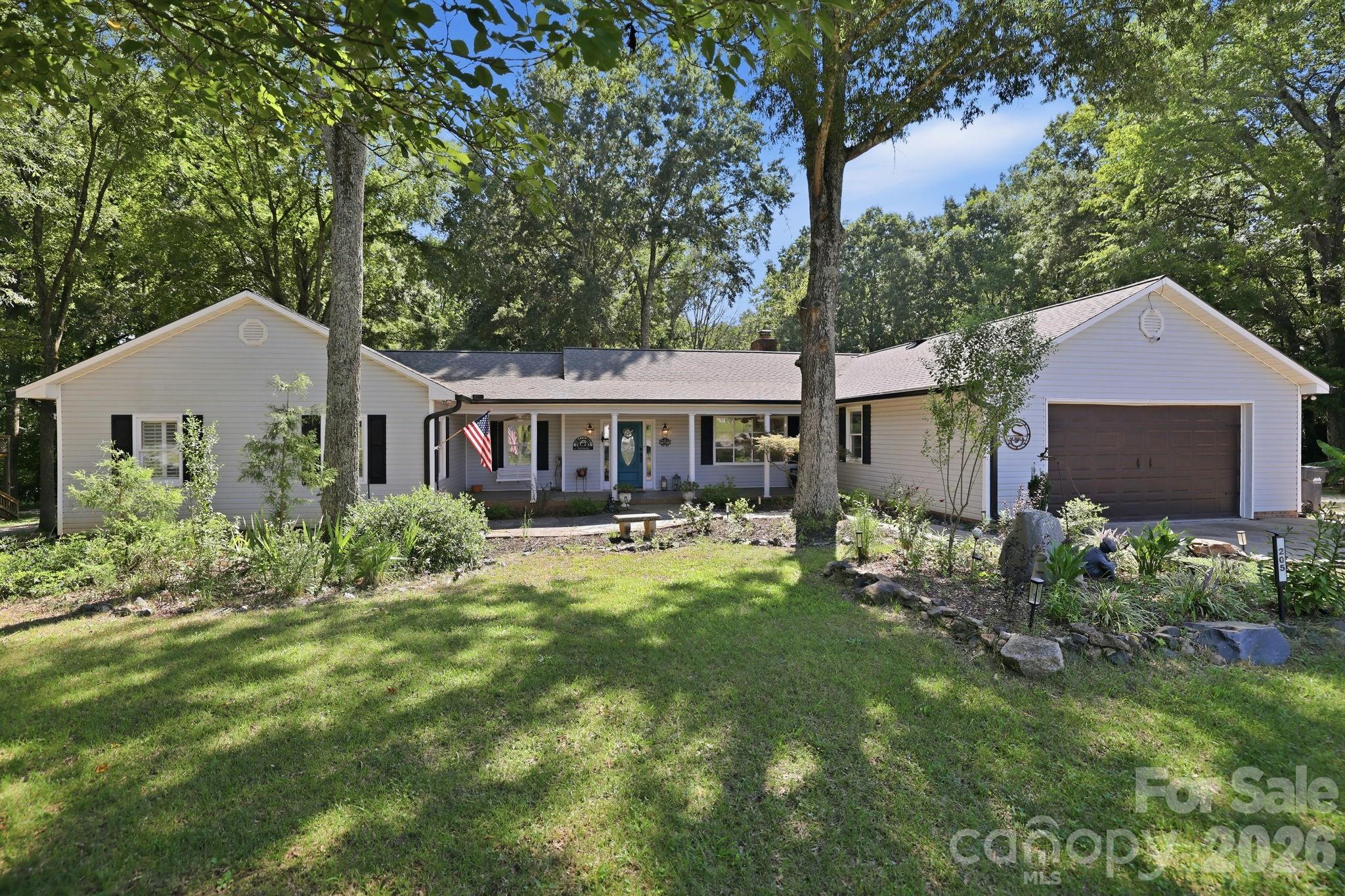 Front Elevation - 205 Dornoch Drive, Matthews