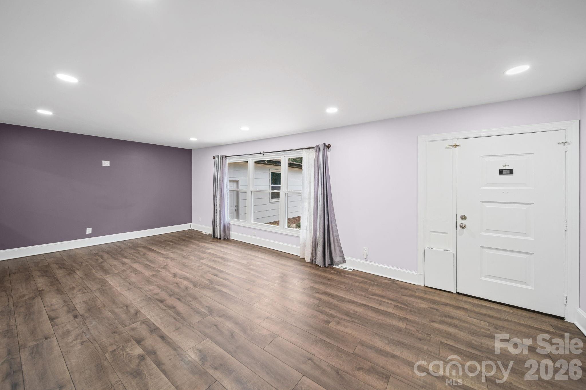 Living room/ Entry - 145 Gold Branch Road, Salisbury