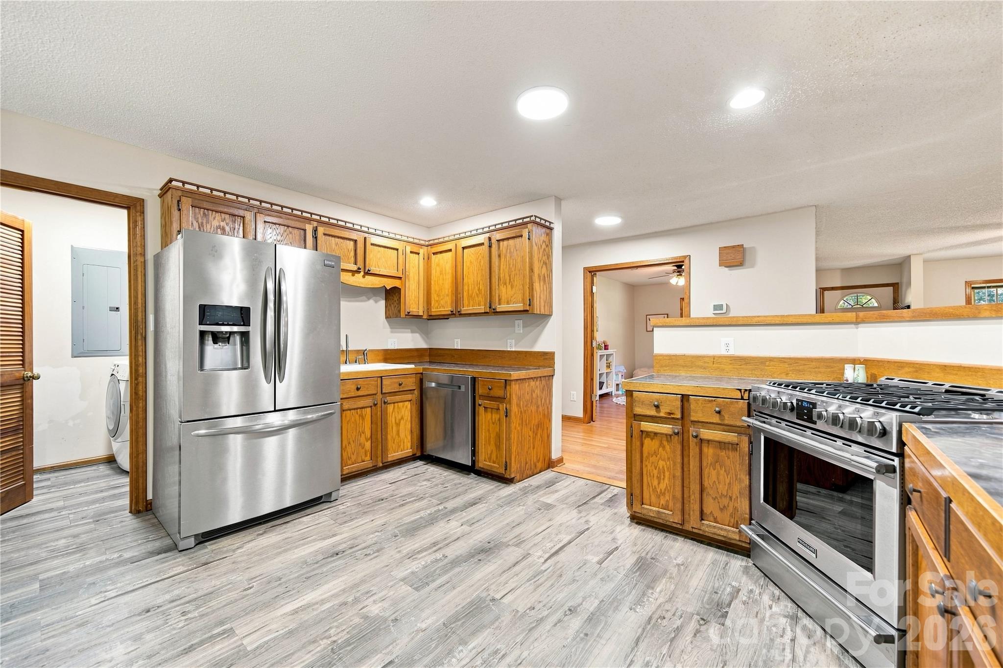 Single Family Residence at 122 Providence Place, York, photo 22 of 45