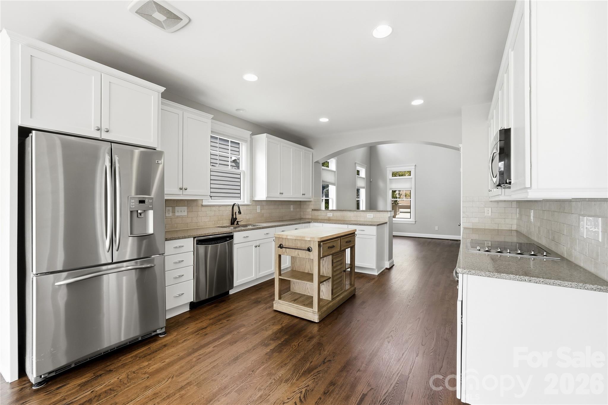 Single Family Residence at 660 Revival Row, Fort Mill, photo 13 of 38