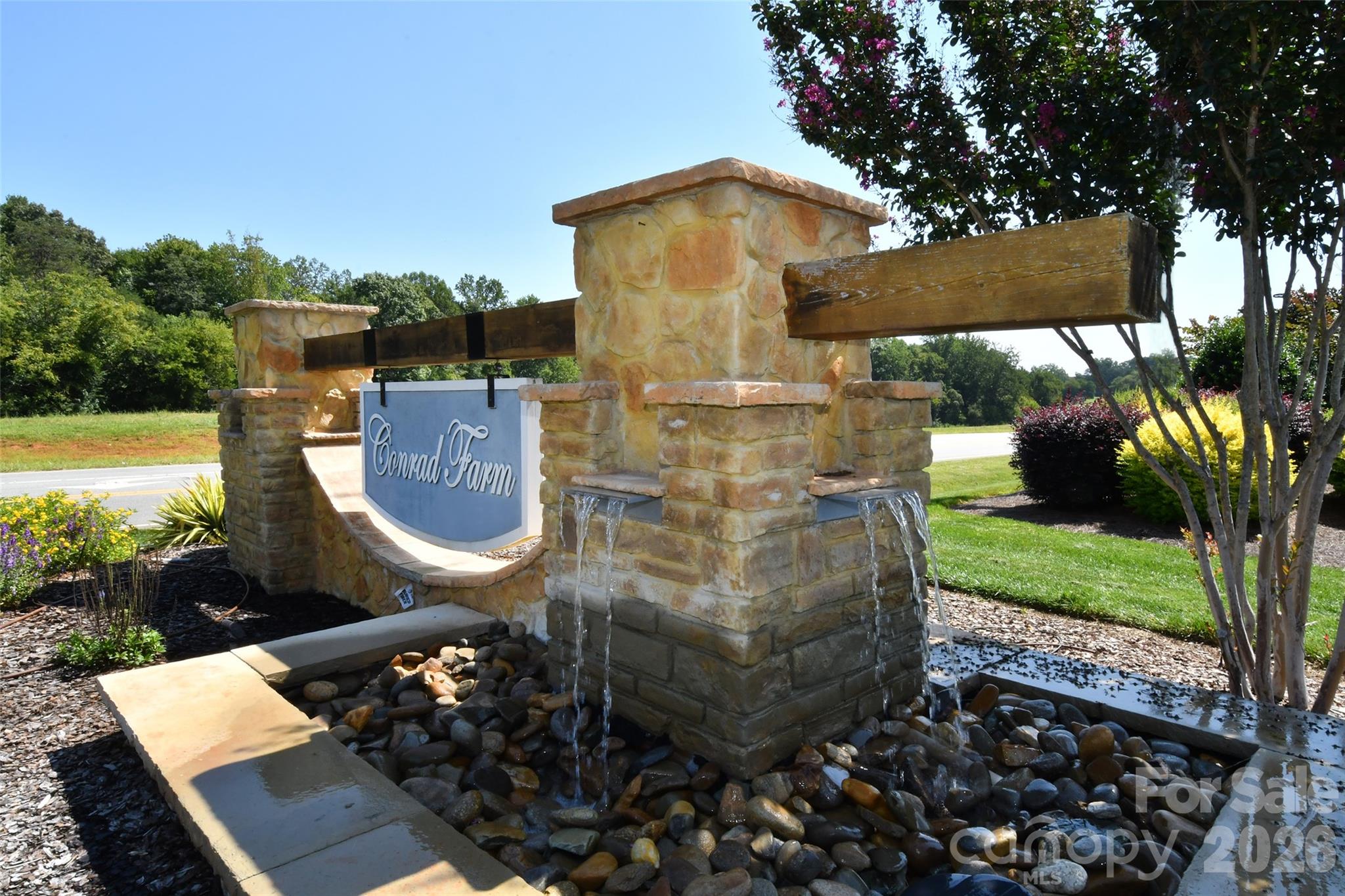 Single Family Residence at 2179 Spring Wind Road, Pfafftown, photo 2 of 38