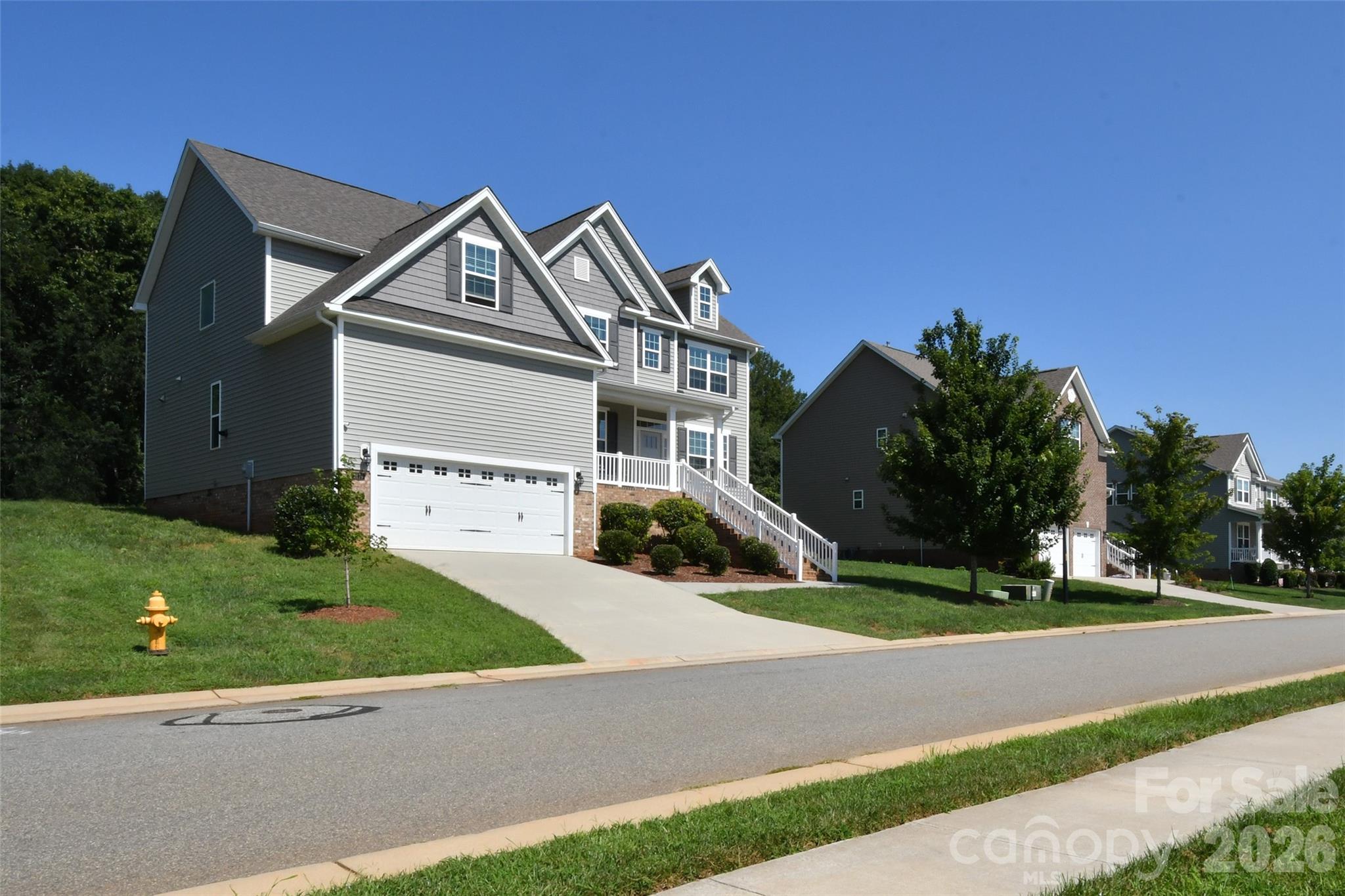 Single Family Residence at 2179 Spring Wind Road, Pfafftown, photo 4 of 38