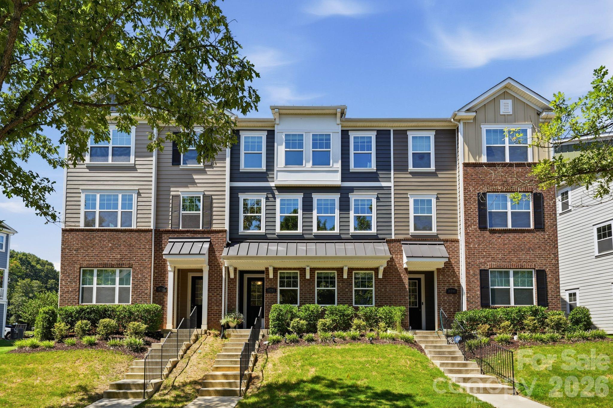 16705 Summers Walk Boulevard