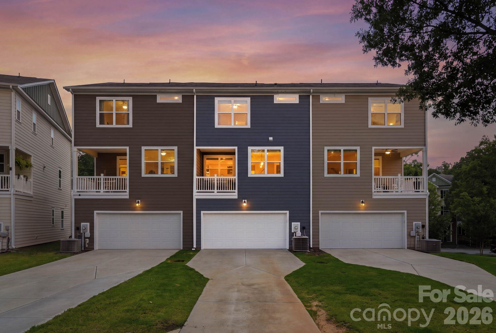 Townhouse at 16705 Summers Walk Boulevard, Davidson, photo 4 of 46