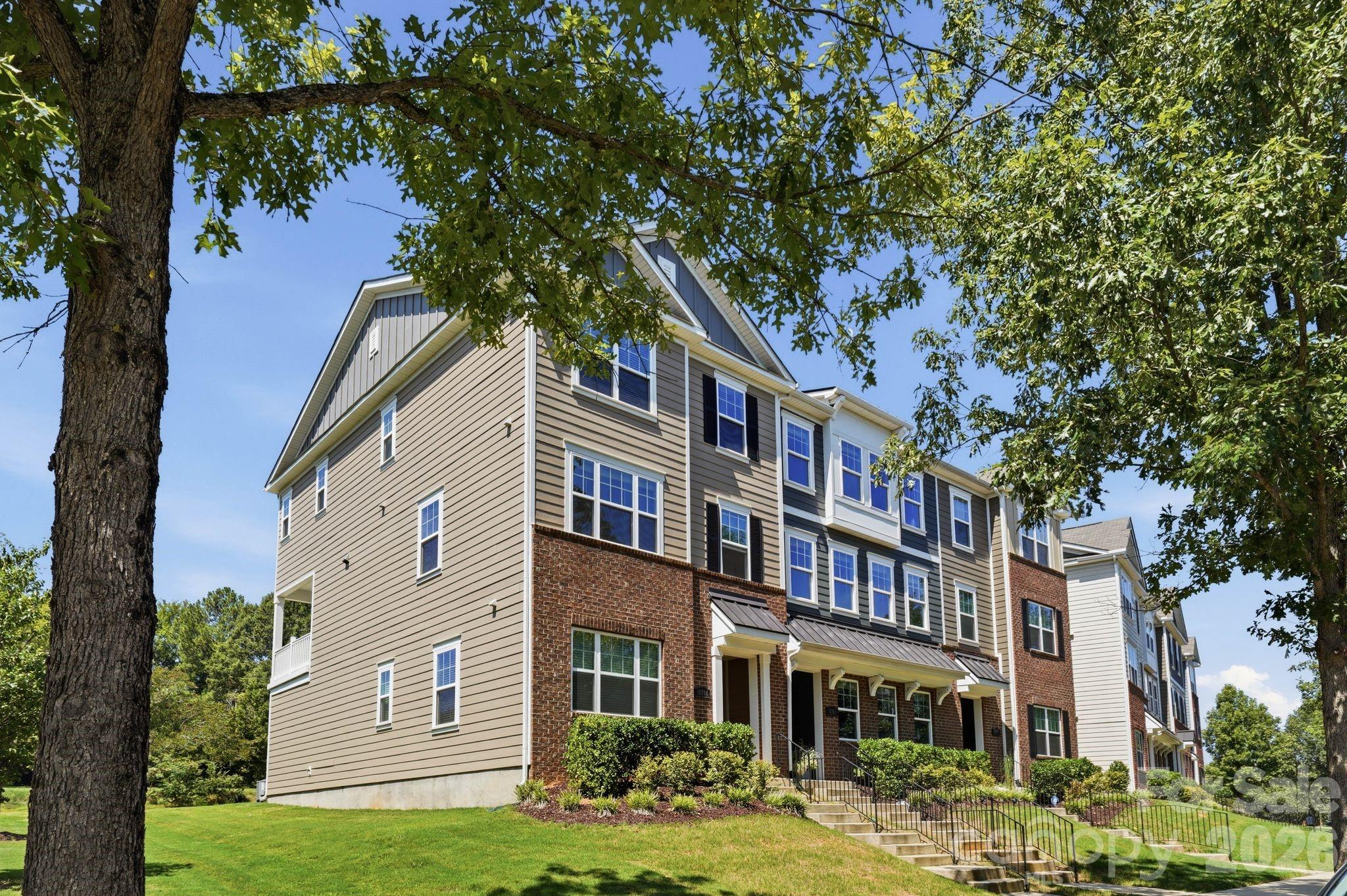 Townhouse at 16705 Summers Walk Boulevard, Davidson, photo 7 of 46