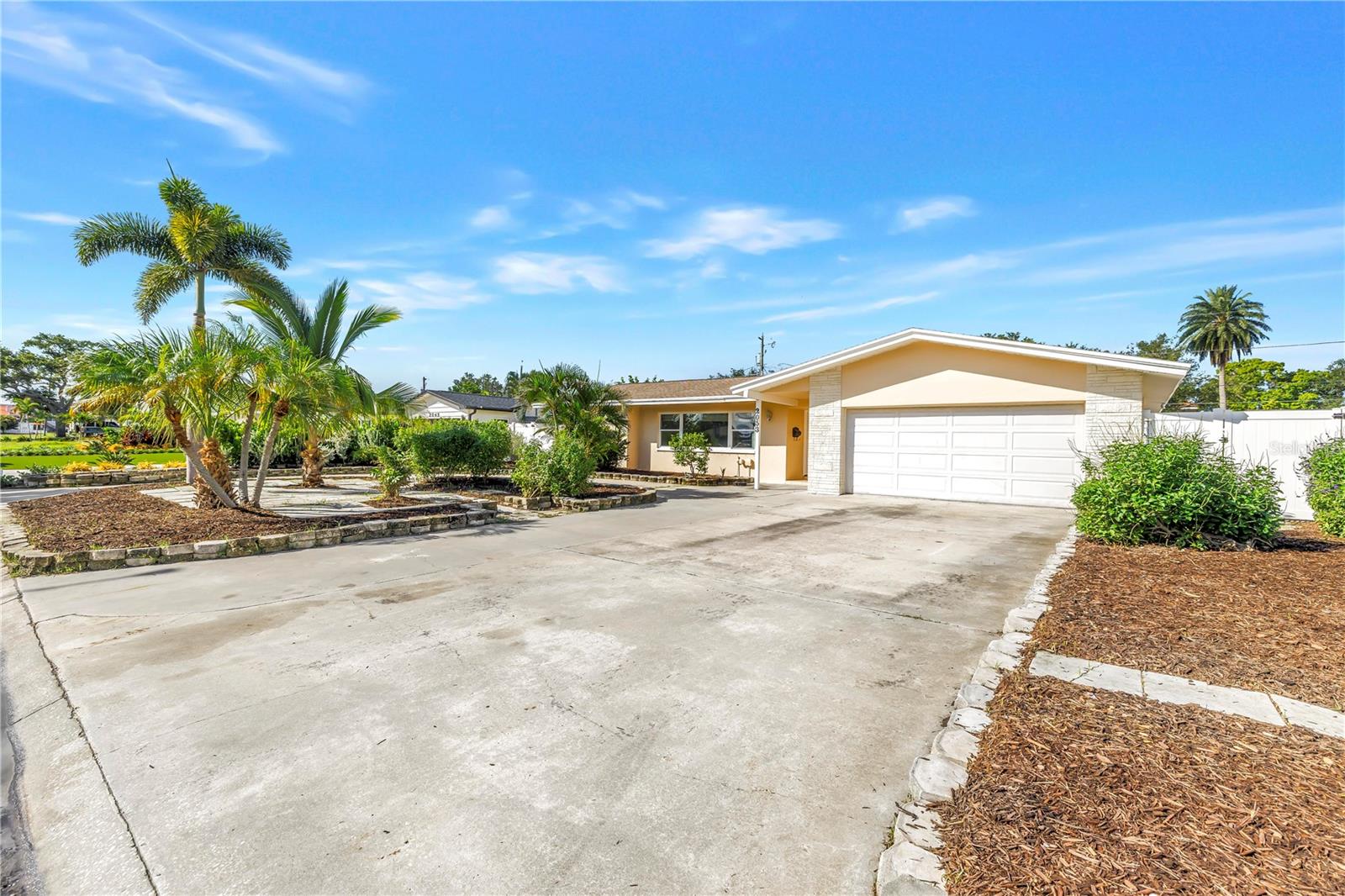 Single Family Residence at 2053 DOLPHIN BLVD S, ST PETERSBURG, photo 2 of 63