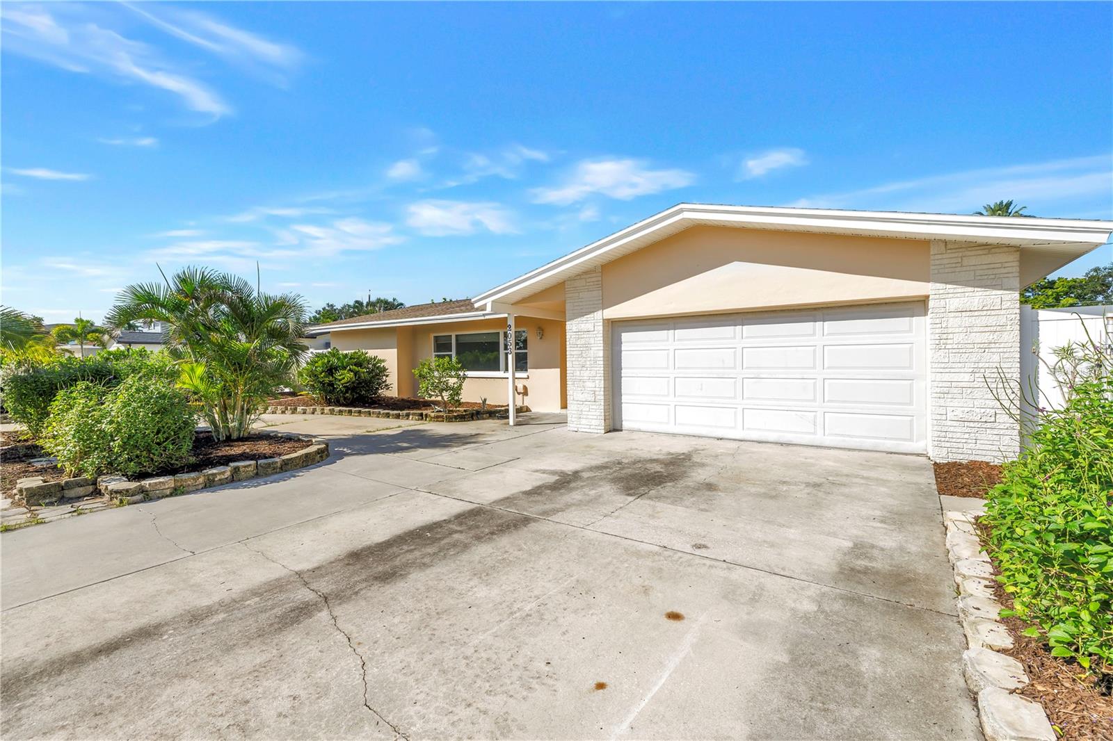Single Family Residence at 2053 DOLPHIN BLVD S, ST PETERSBURG, photo 3 of 63