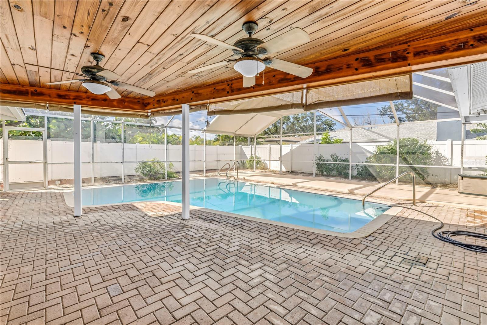 Single Family Residence at 2053 DOLPHIN BLVD S, ST PETERSBURG, photo 40 of 63