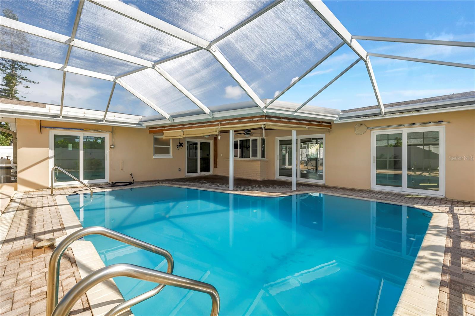 Single Family Residence at 2053 DOLPHIN BLVD S, ST PETERSBURG, photo 43 of 63