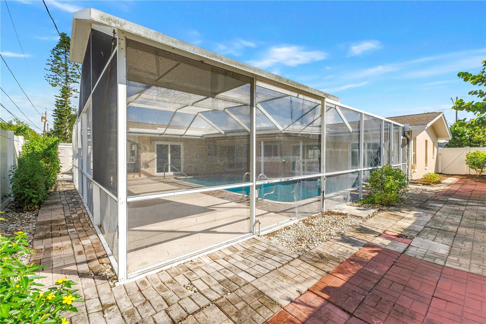 Single Family Residence at 2053 DOLPHIN BLVD S, ST PETERSBURG, photo 53 of 63