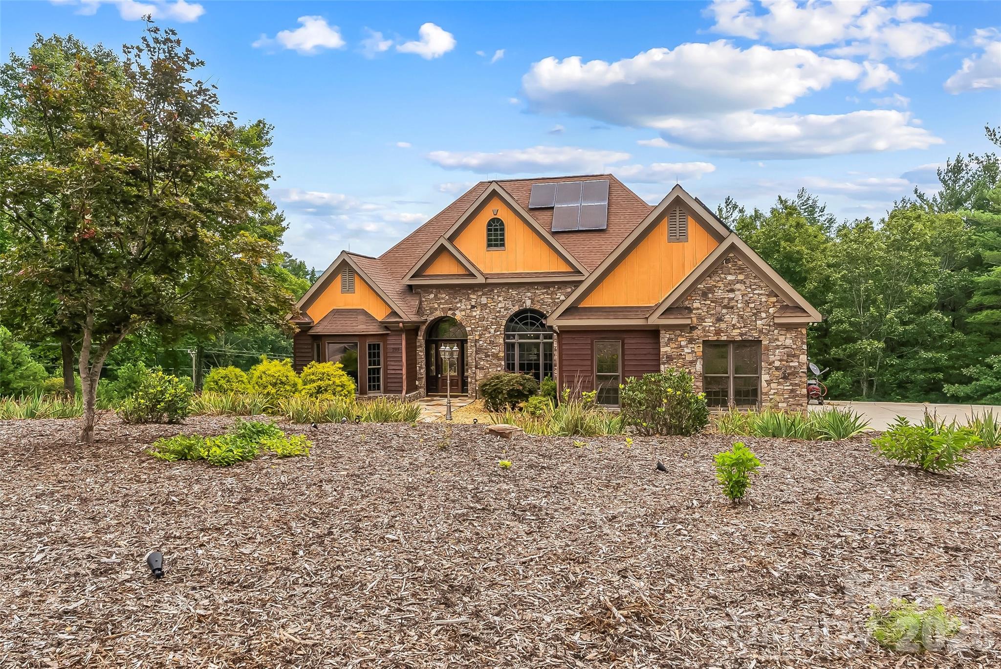 Single Family Residence at 293 Bear Cliff Drive, Nebo, photo 4 of 43