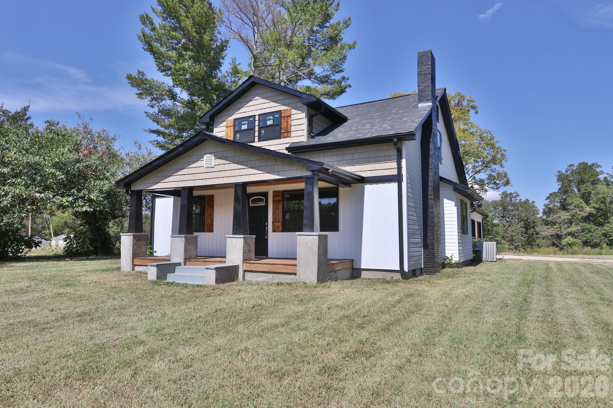 Single Family Residence at 1826 N Oak Ridge Church Road, Yadkinville, photo 2 of 48
