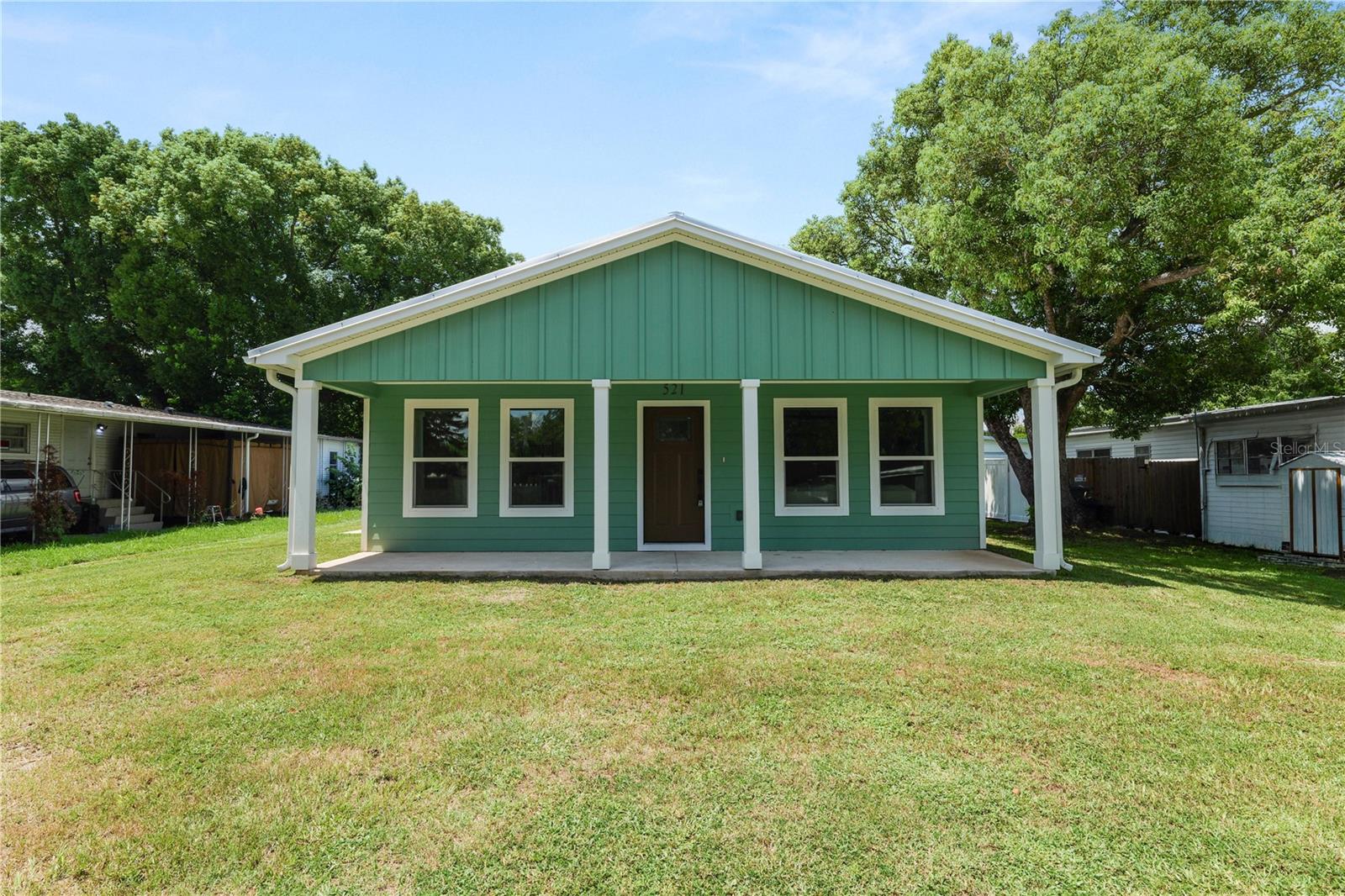 Single Family Residence at 521 SKYLINE DR E, LAKELAND