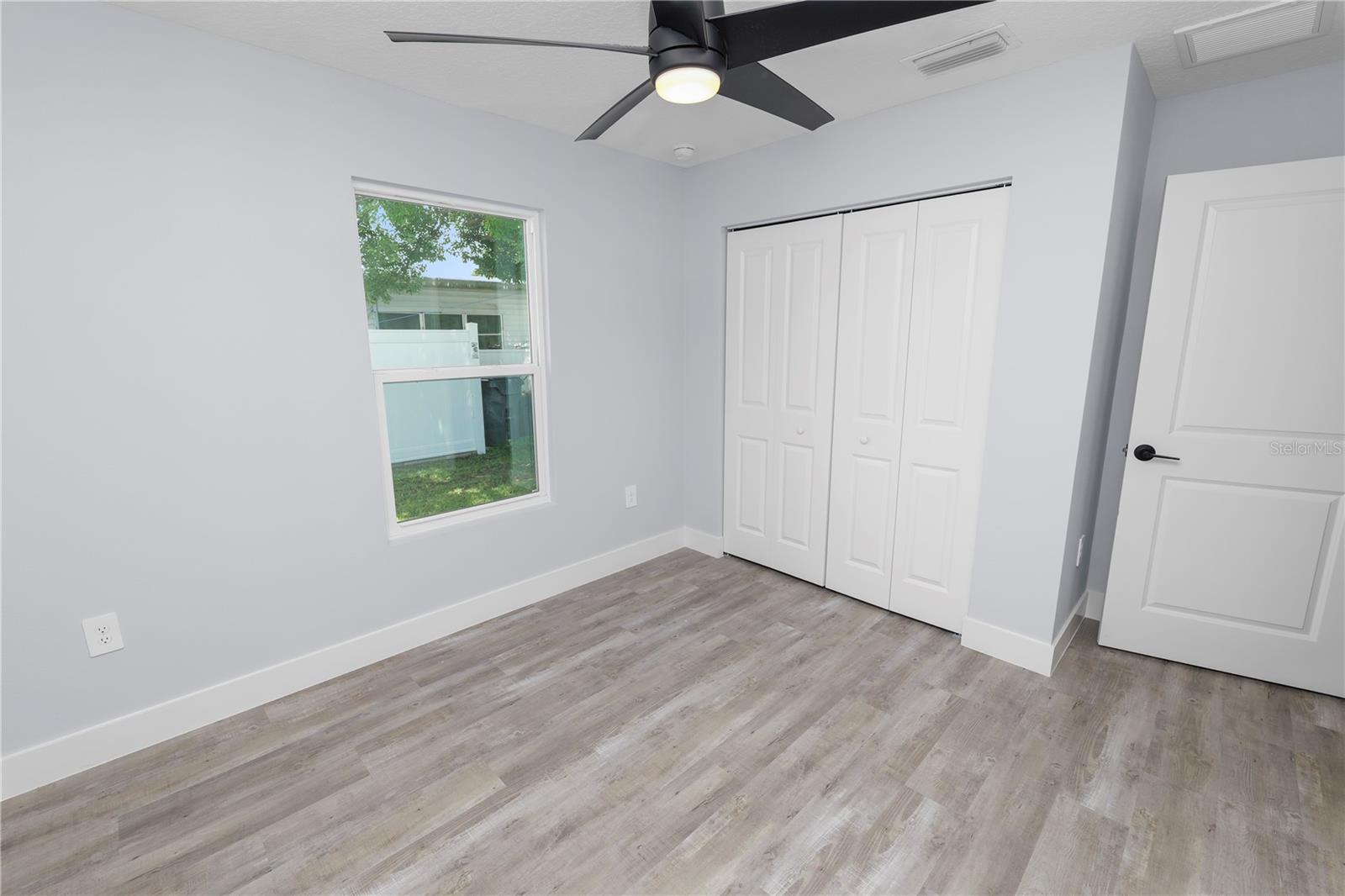 Single Family Residence at 521 SKYLINE DR E, LAKELAND, photo 28 of 35