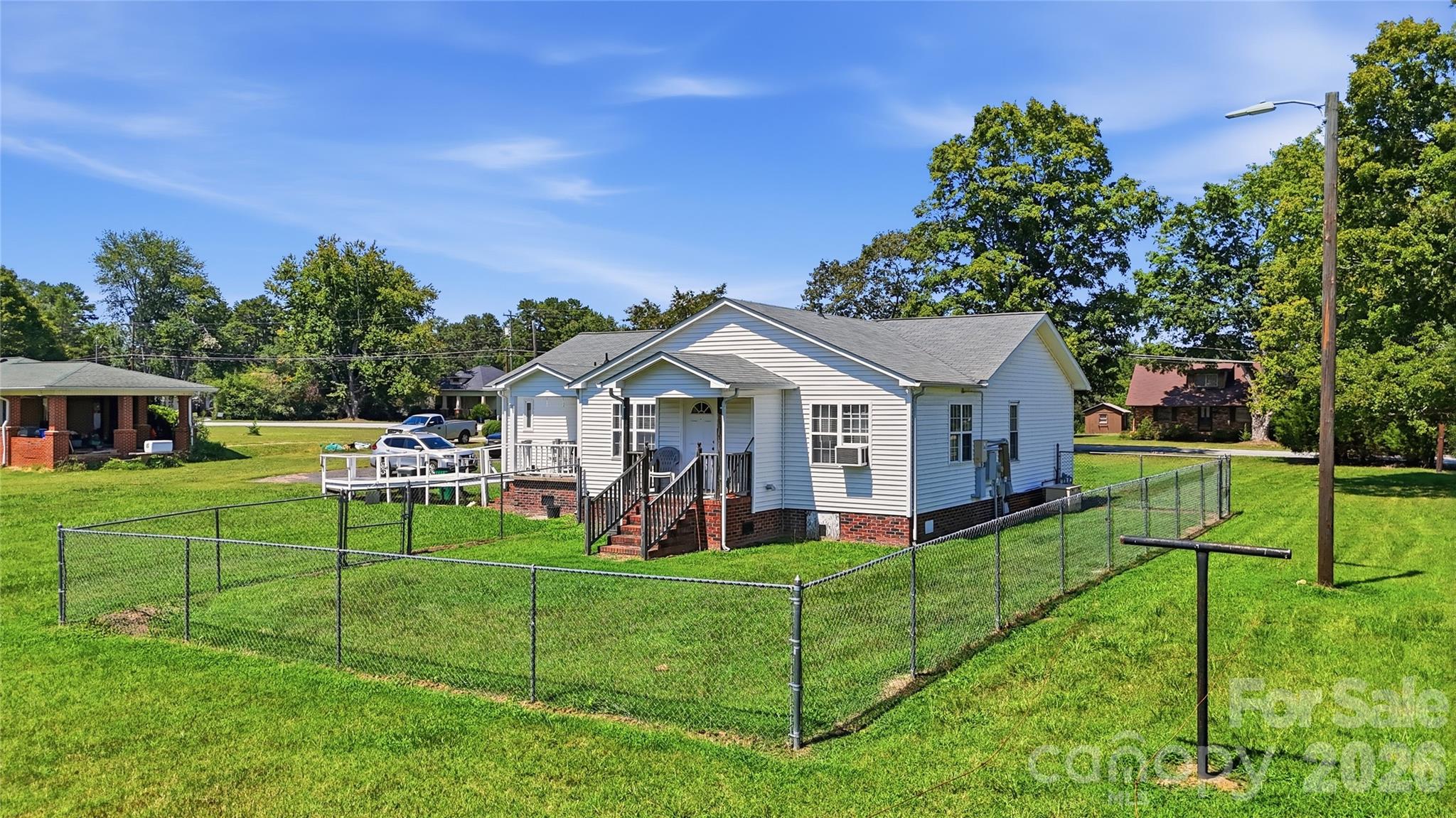Single Family Residence at 2185 E Ridge Road, Salisbury, photo 4 of 20