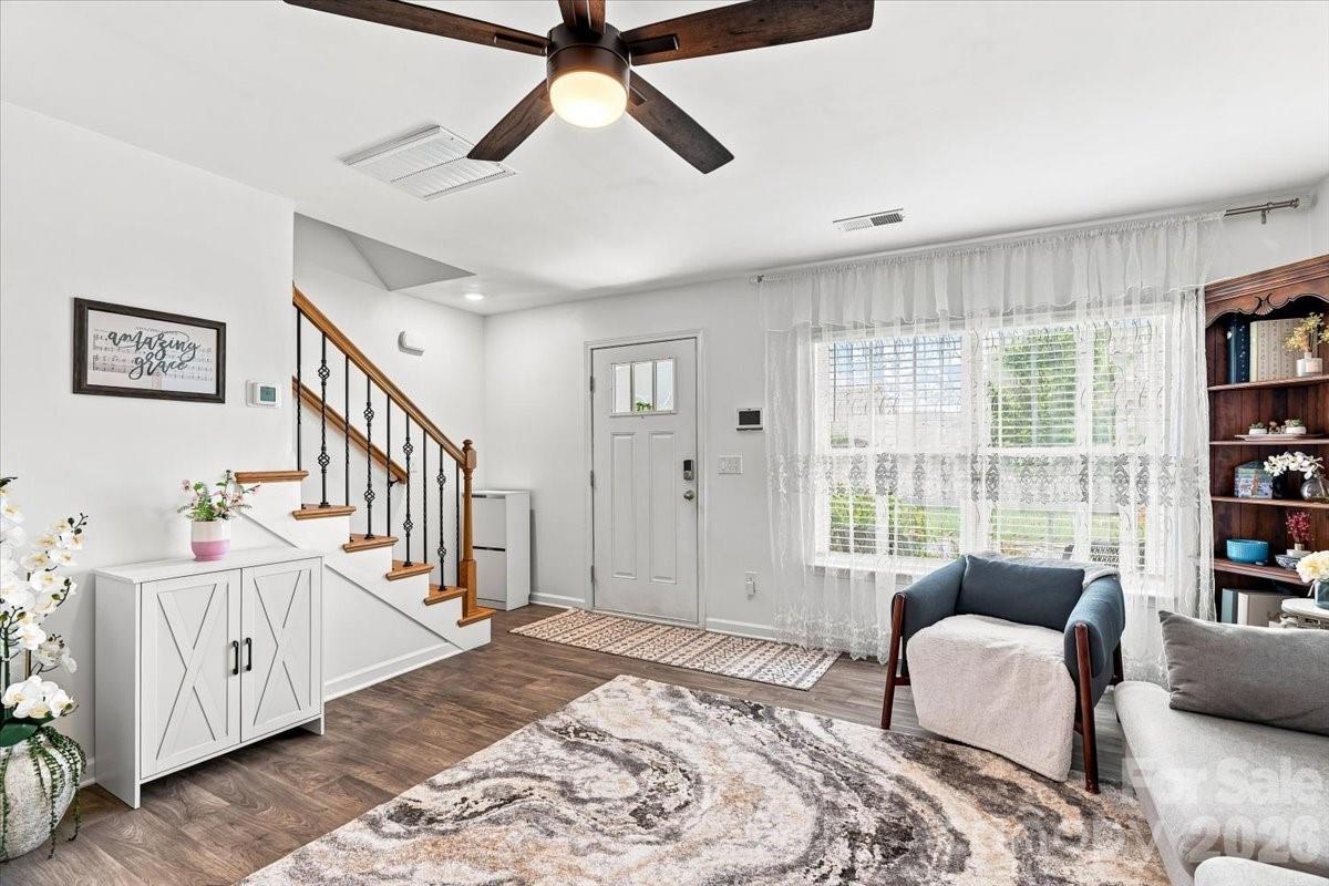 Single Family Residence at 333 Oak Branch Road, Arden, photo 10 of 34