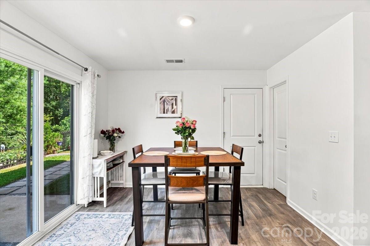 Single Family Residence at 333 Oak Branch Road, Arden, photo 12 of 34
