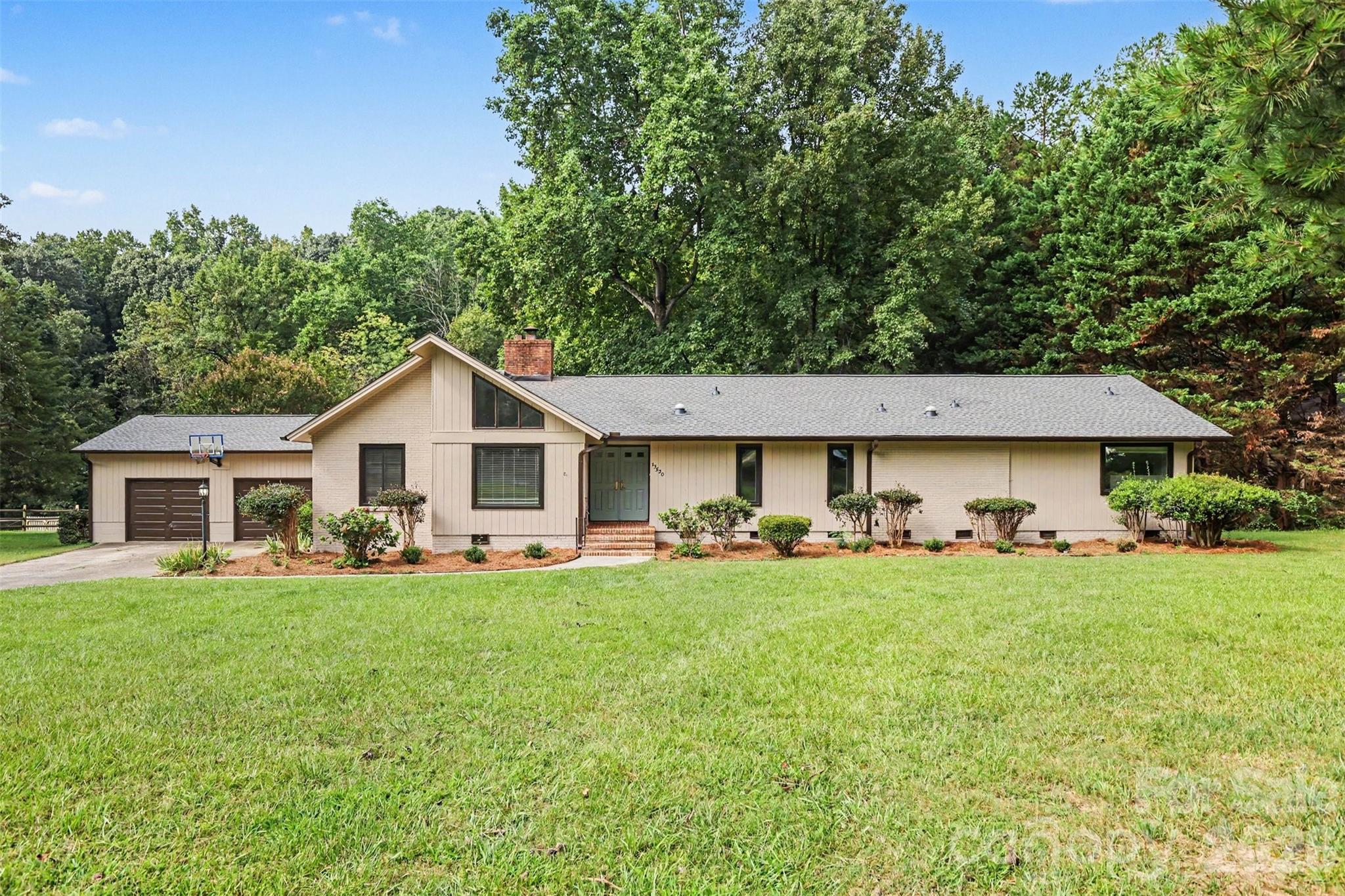 Don't you just love your curb appeal!?! - 13520 Andulusian Drive, Matthews