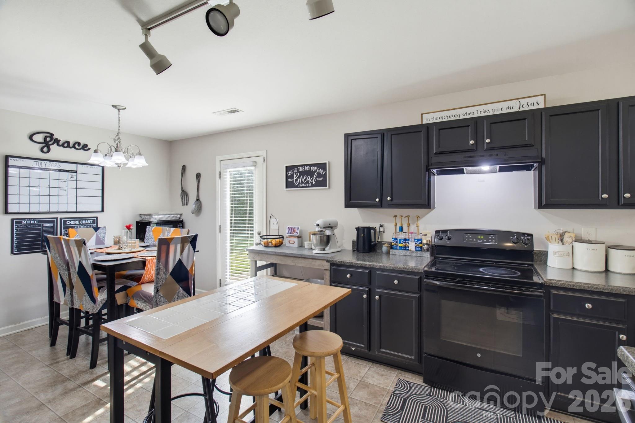 Single Family Residence at 7000 Texas Boulevard, Thomasville, photo 23 of 40