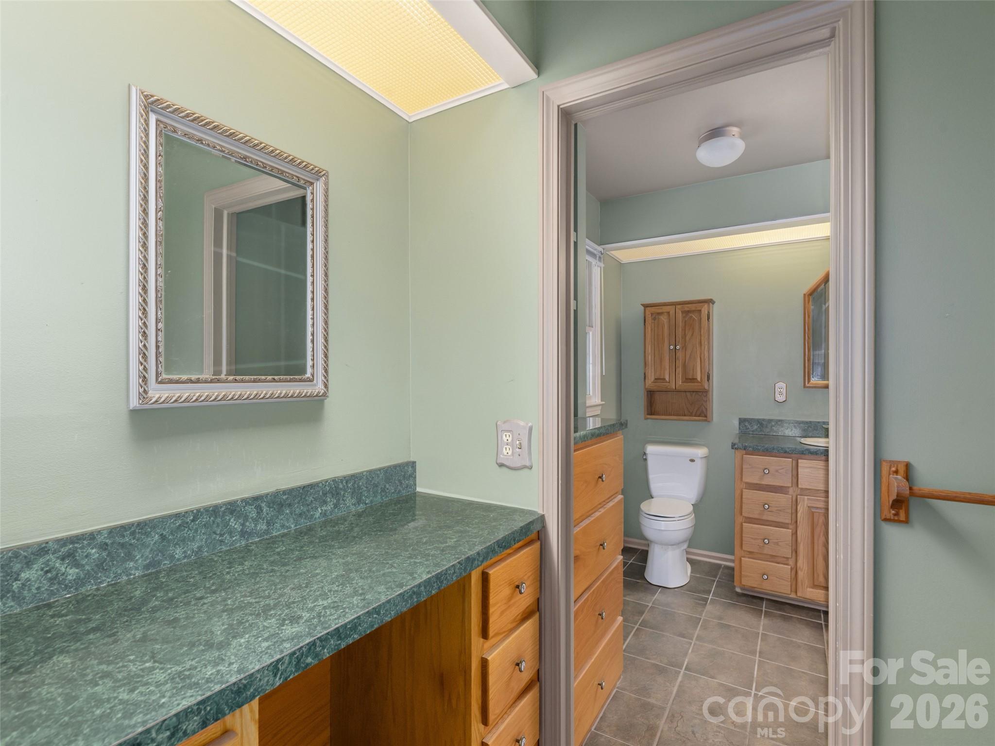 Single Family Residence at 200 Heathcote Road, Hendersonville, photo 27 of 46
