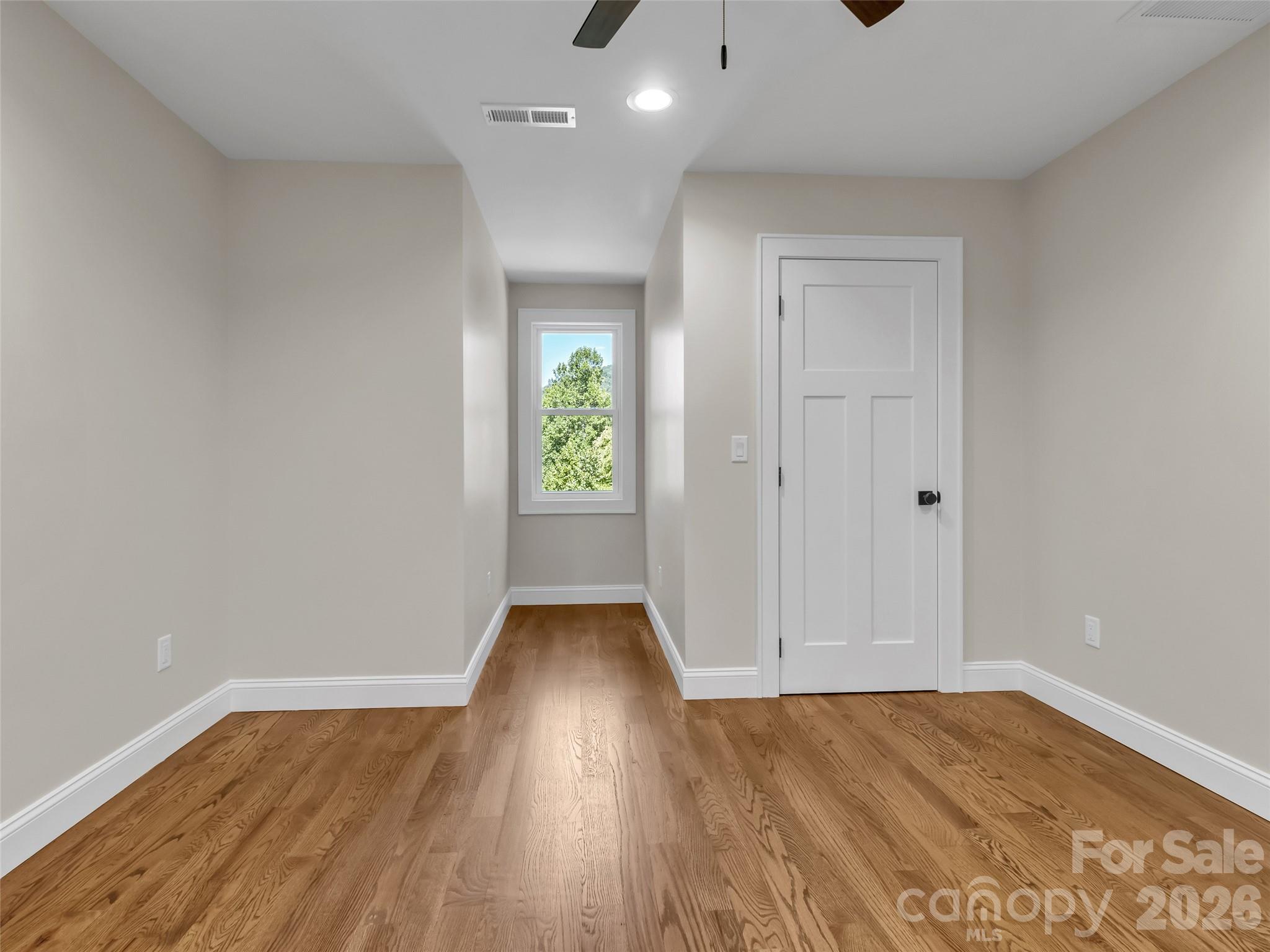 Single Family Residence at 146 Bradford Park, Clyde, photo 22 of 39