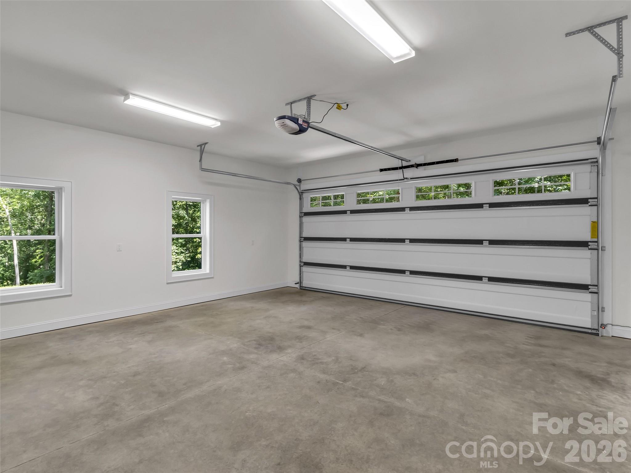 Oversized Double Garage - 146 Bradford Park, Clyde