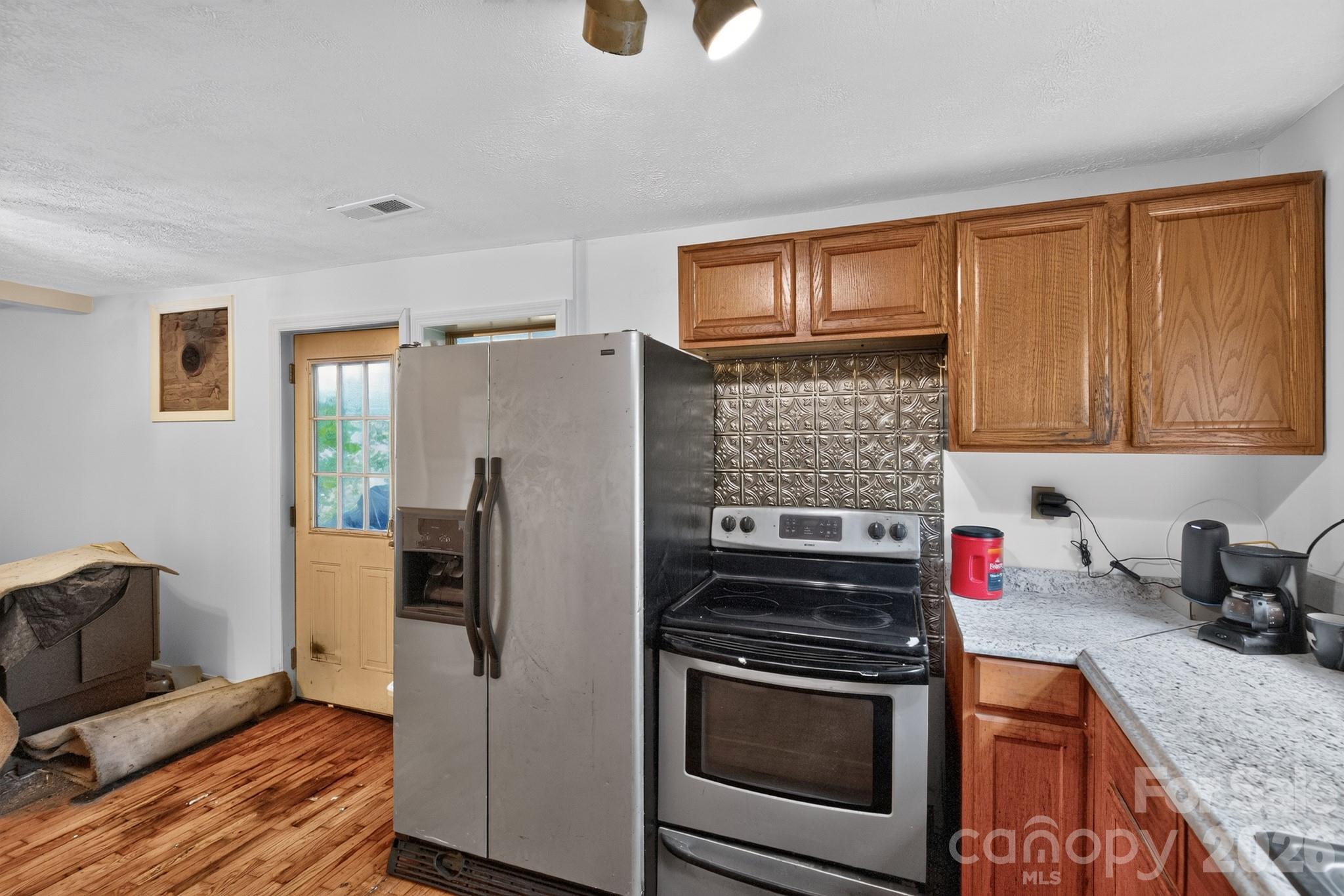 Single Family Residence at 1324 Low Gap Road, Hendersonville, photo 5 of 15