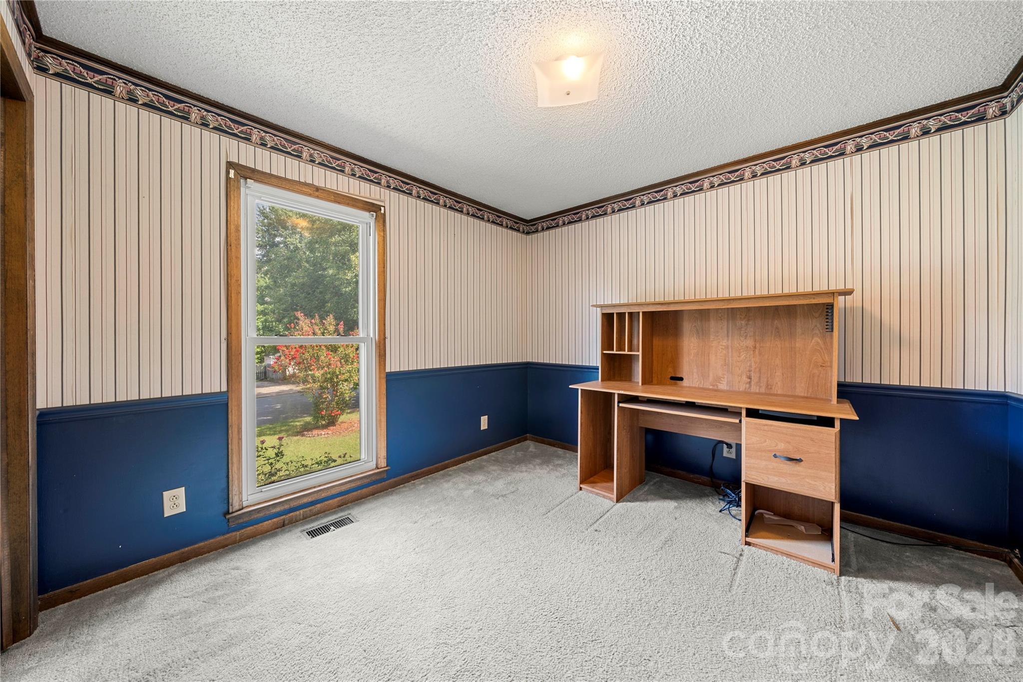 Single Family Residence at 1810 Oak Hollow Road, Gastonia, photo 13 of 29