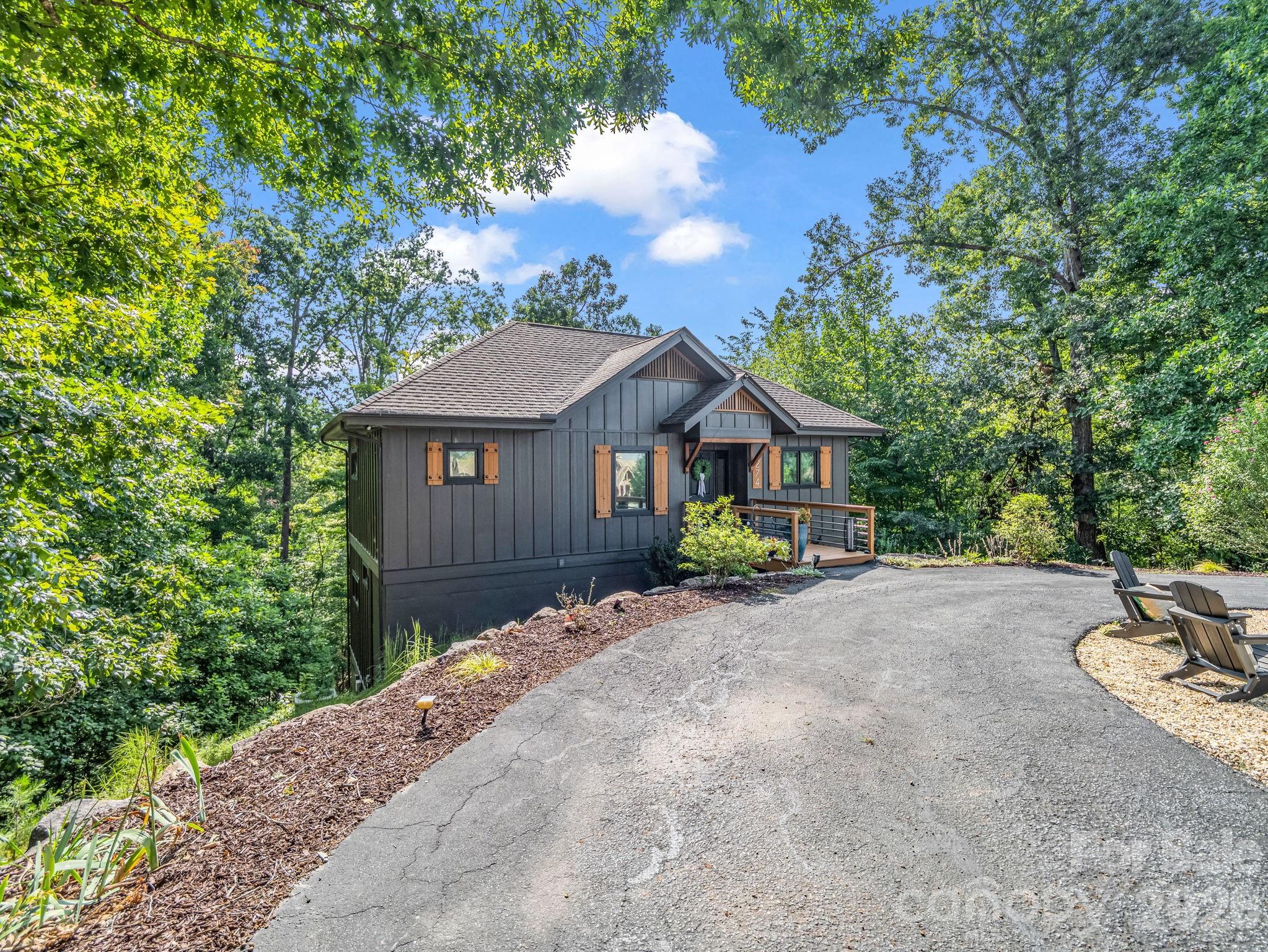 Single Family Residence at 274 Hawks Nest Trail, Lake Lure, photo 4 of 46
