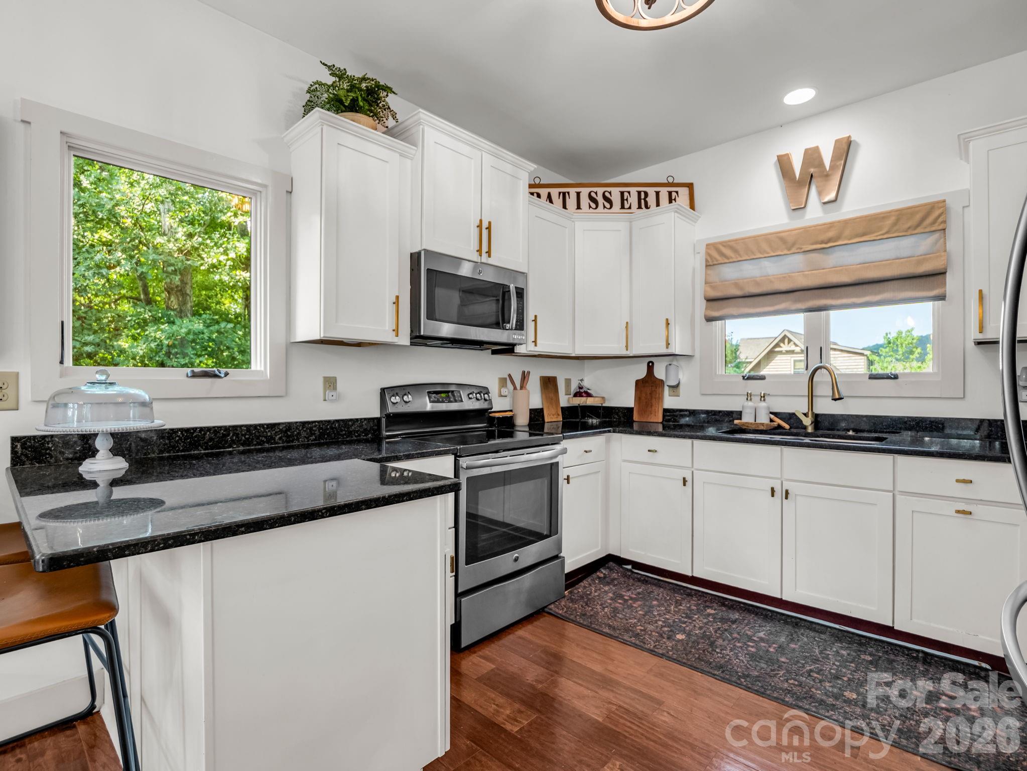 Single Family Residence at 274 Hawks Nest Trail, Lake Lure, photo 20 of 46