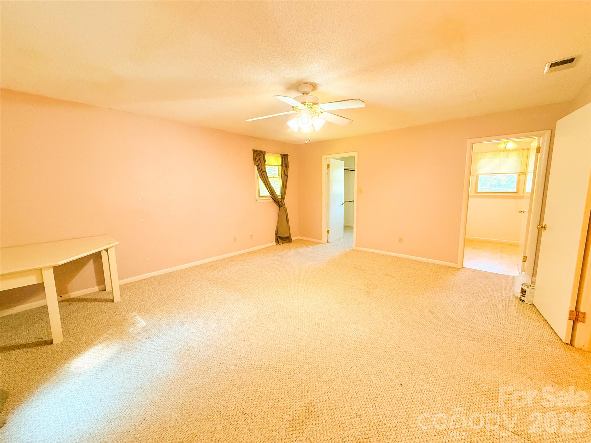 Single Family Residence at 301 Starmount Drive, Statesville, photo 16 of 42