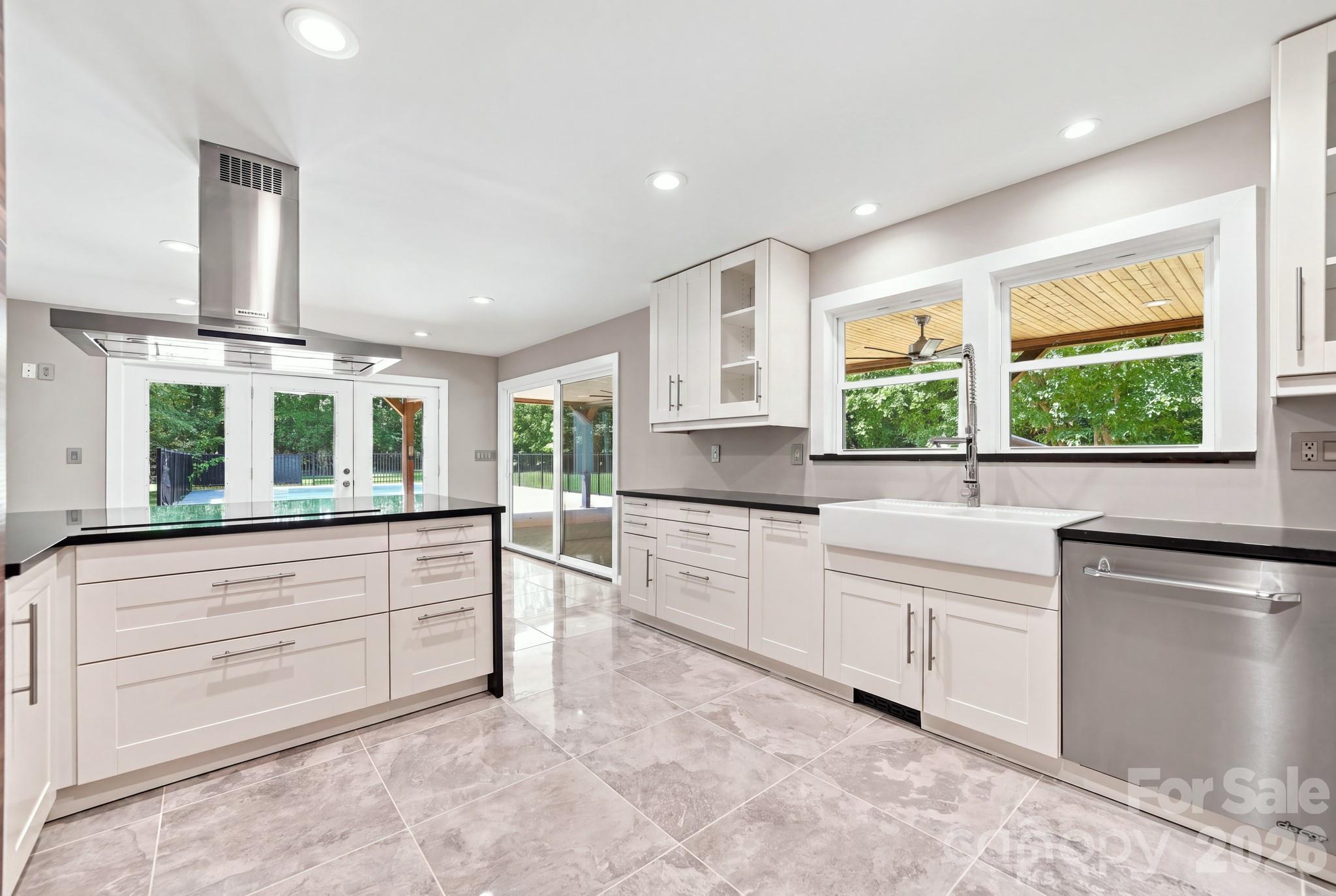 Single Family Residence at 5225 Mayhew Country Drive, Mint Hill, photo 9 of 46