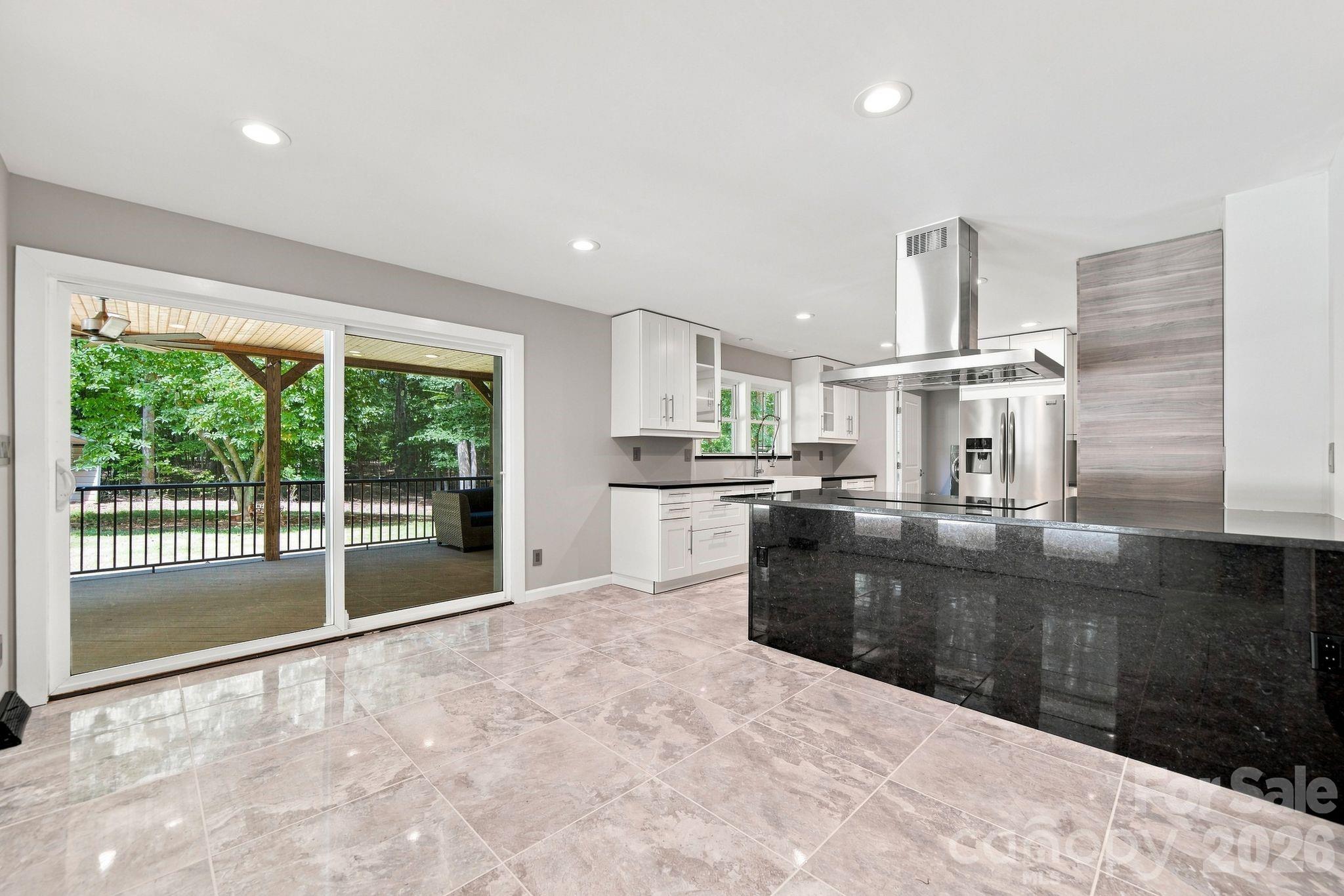 Single Family Residence at 5225 Mayhew Country Drive, Mint Hill, photo 11 of 46