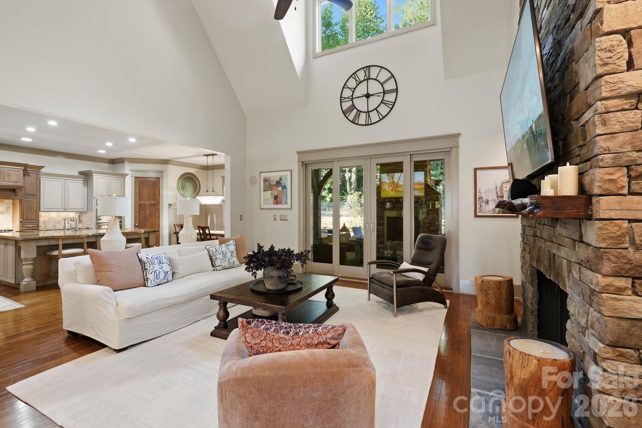 Single Family Residence at 21314 Olde Quarry Lane, Cornelius, photo 15 of 44