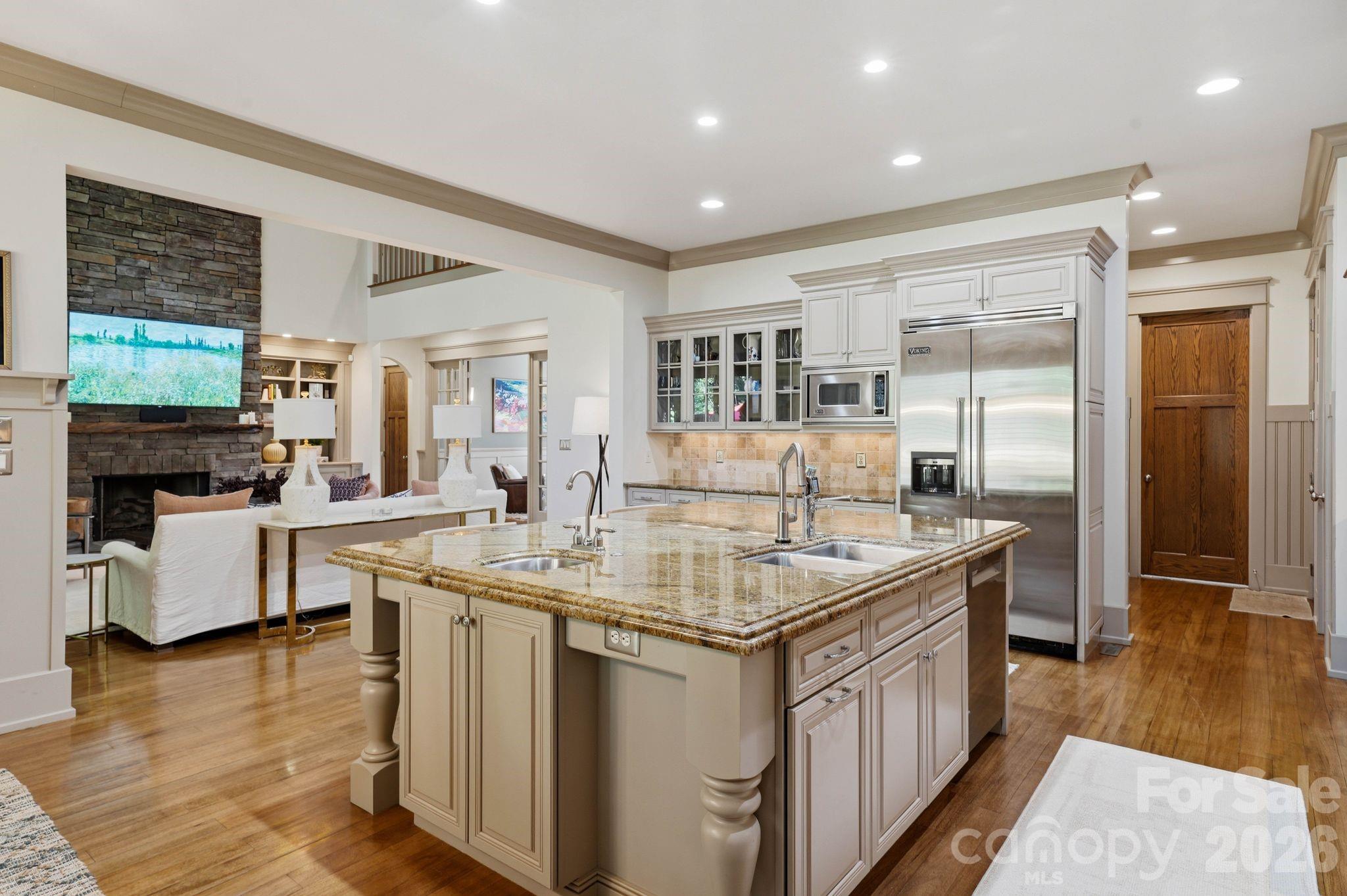 Single Family Residence at 21314 Olde Quarry Lane, Cornelius, photo 19 of 44