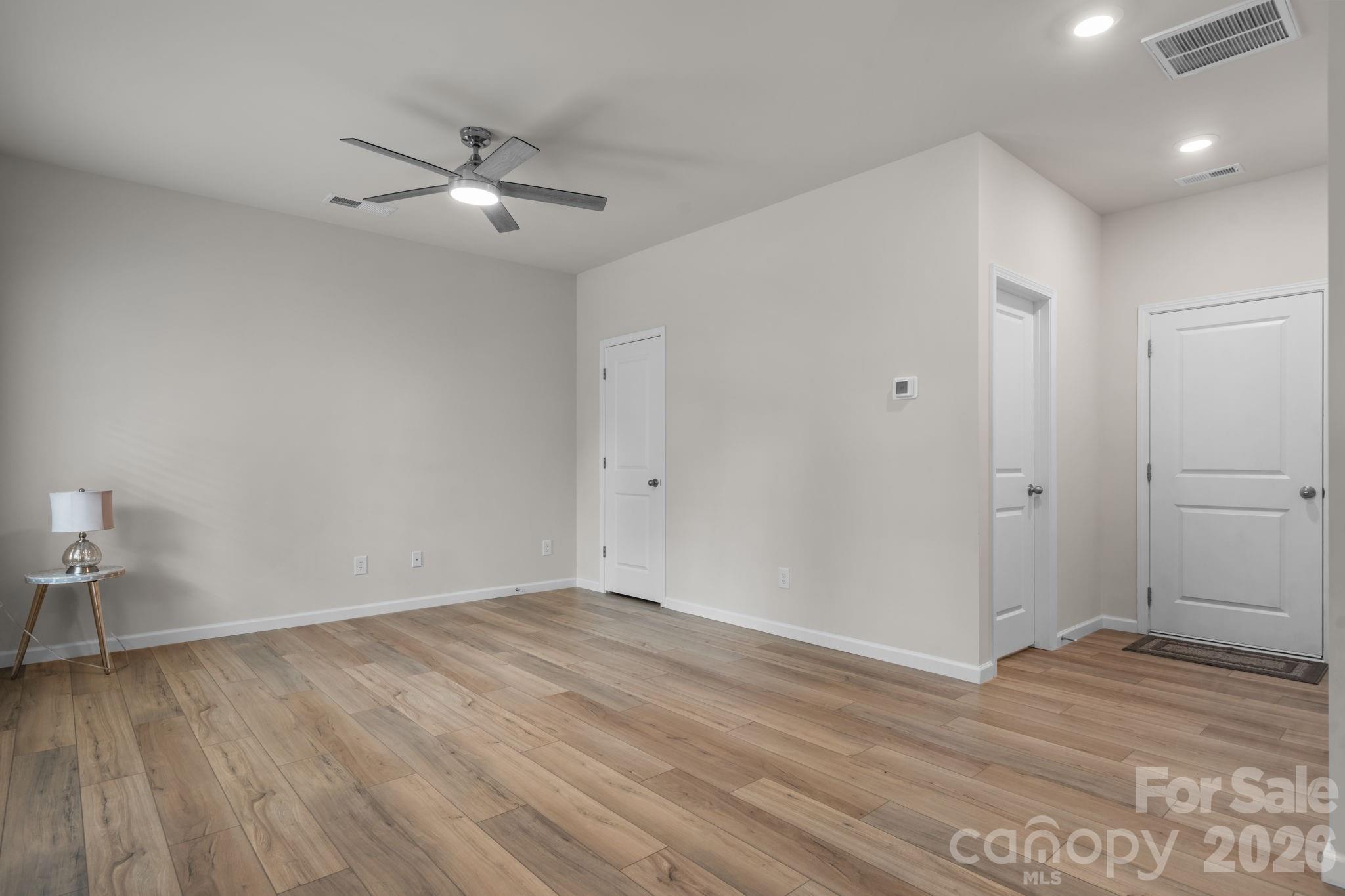 Townhouse at 13924 Winmau Lane, Huntersville, photo 3 of 33