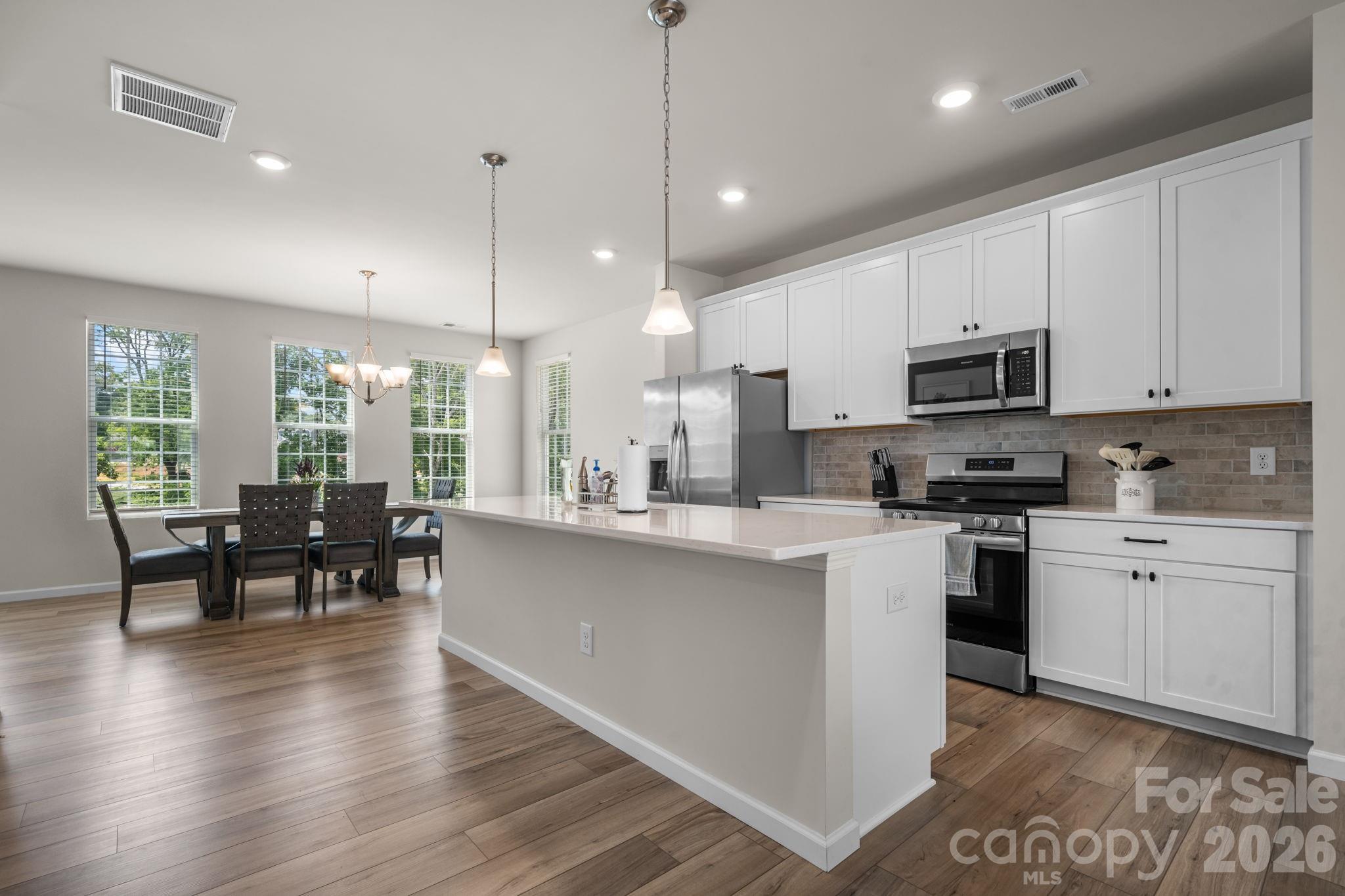 Townhouse at 13924 Winmau Lane, Huntersville, photo 12 of 33