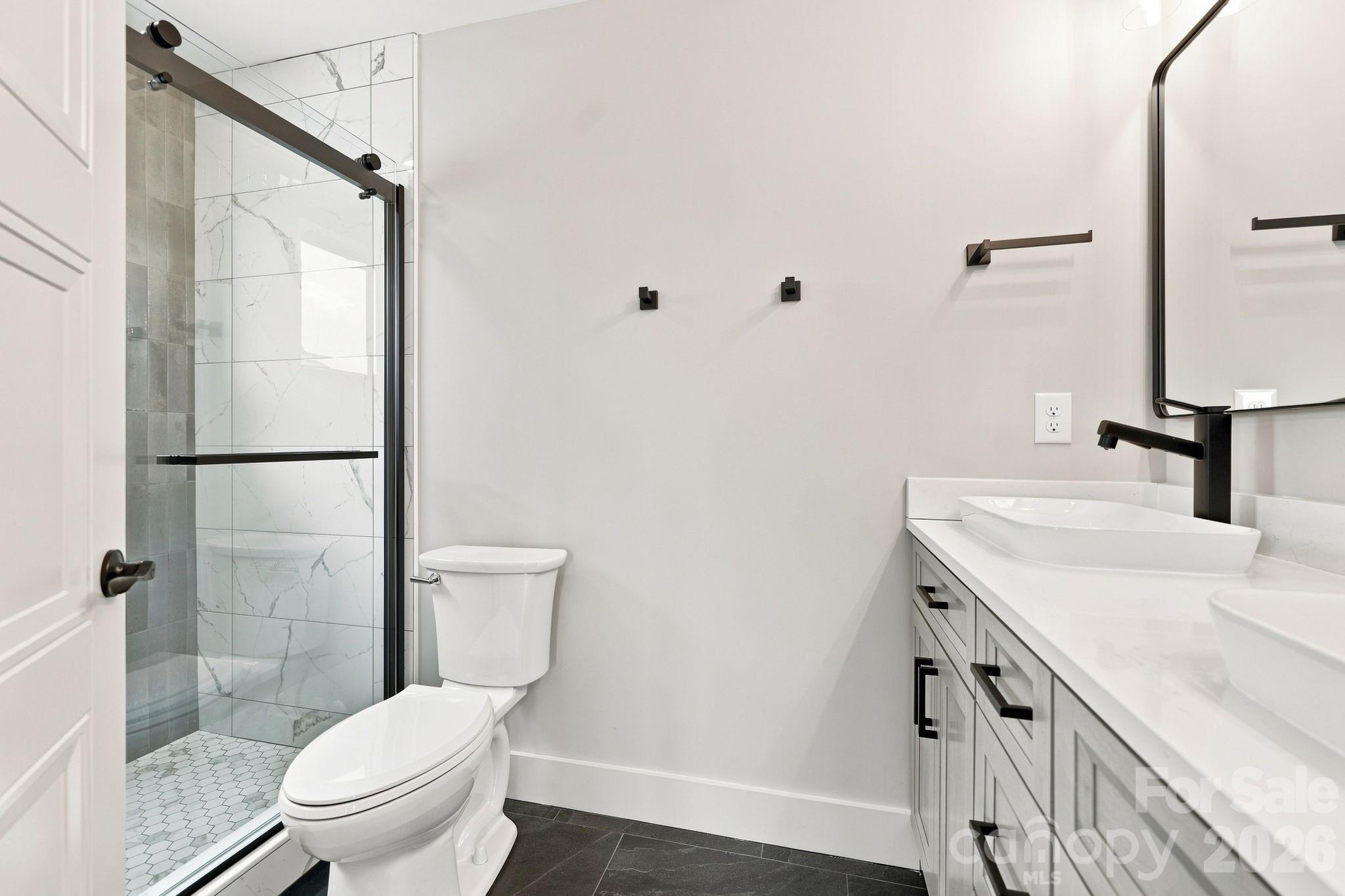 primary full bathroom - 128 Chepstow Place, Black Mountain