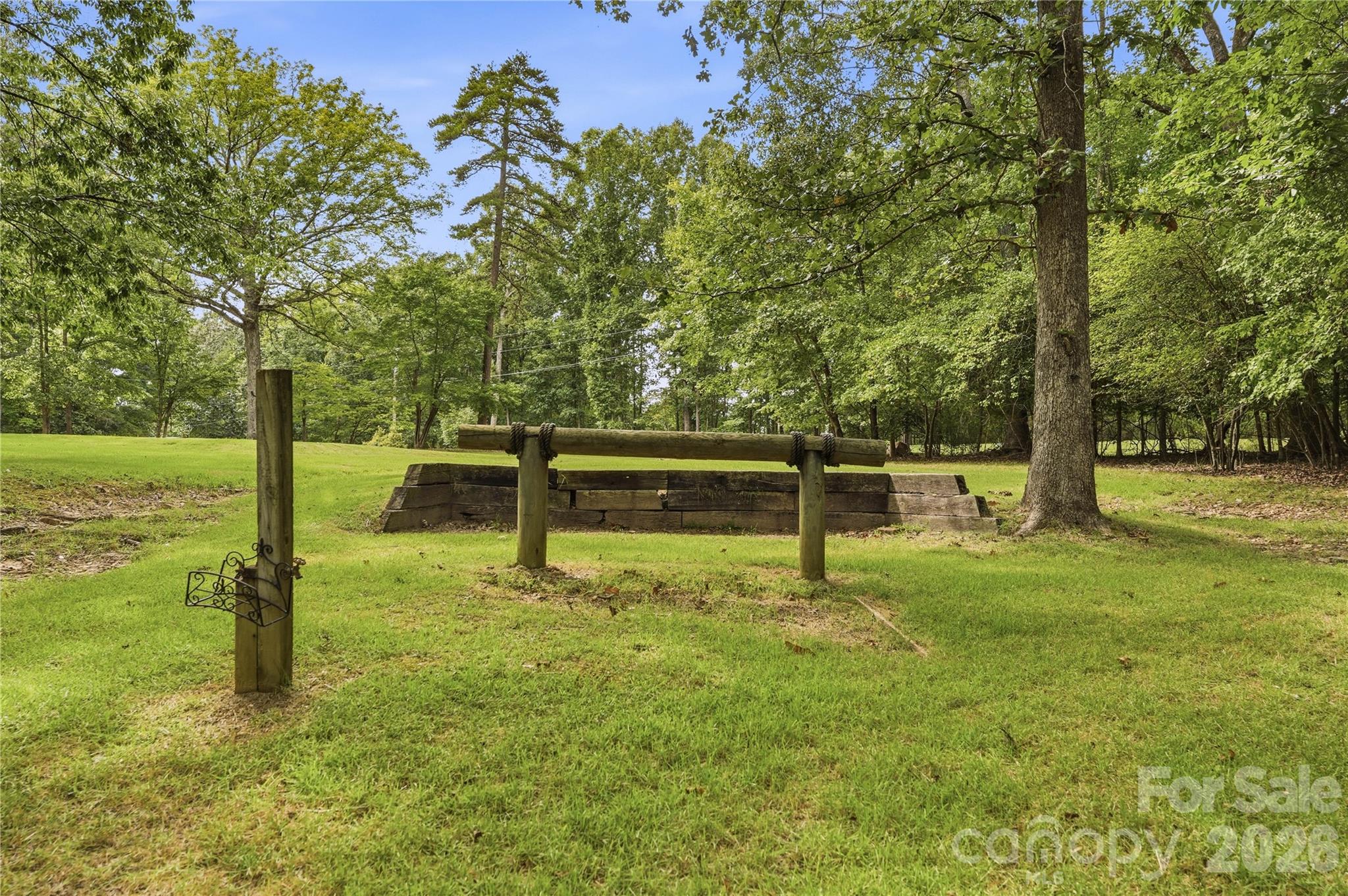 Single Family Residence at 2505 Mountain Folk Lane, Waxhaw, photo 7 of 48
