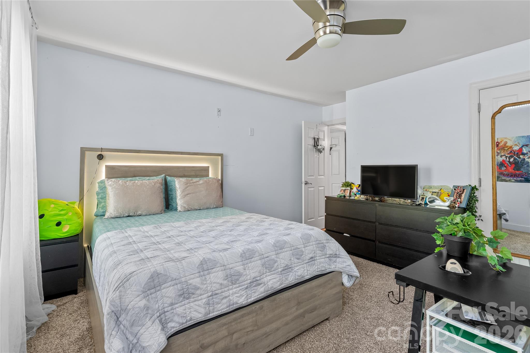 Single Family Residence at 21717 Shoveller Court, Cornelius, photo 26 of 44