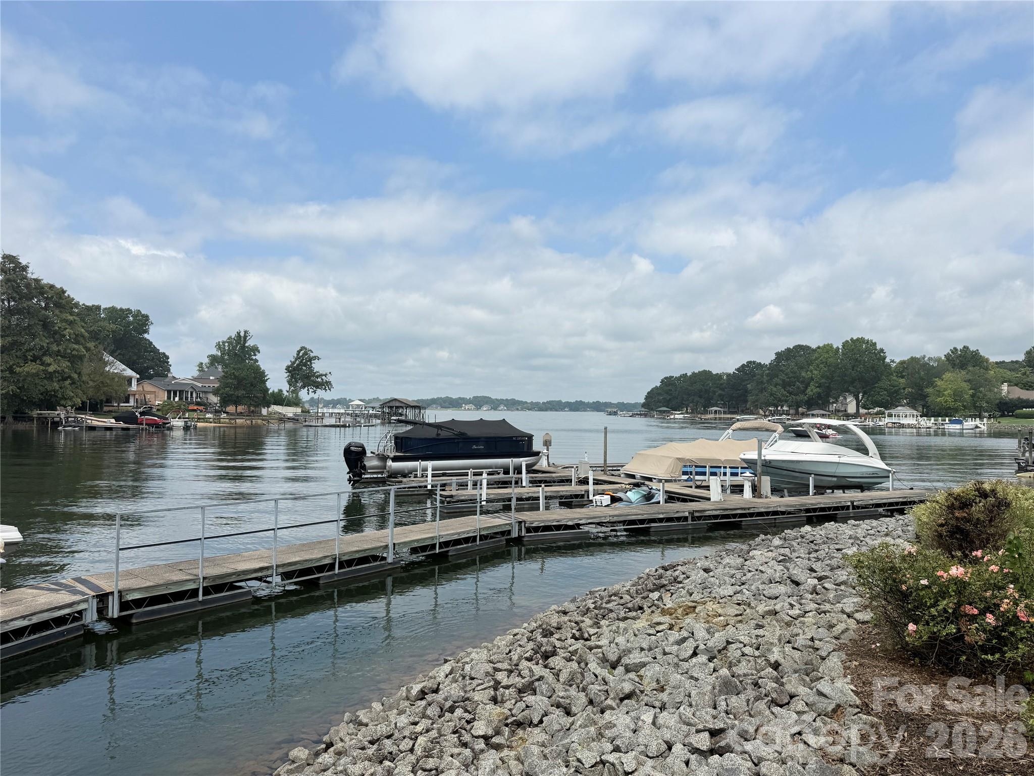 Neighborhood with access to Lake Norman - 21717 Shoveller Court, Cornelius