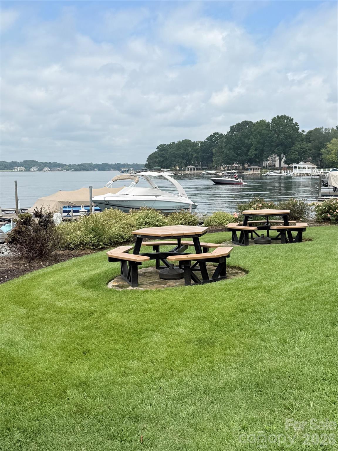 Community Picnic area - 21717 Shoveller Court, Cornelius