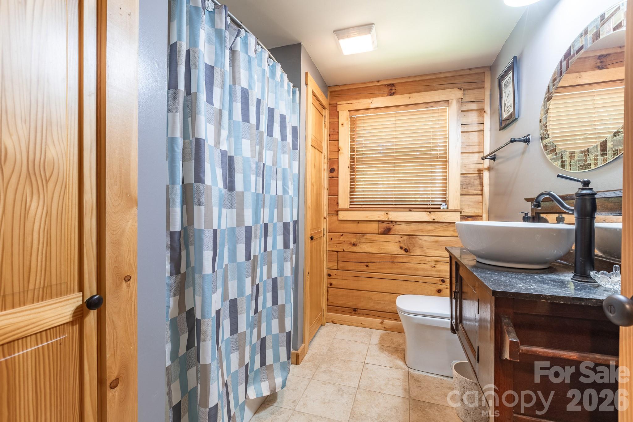 Main floor bath. - 257 Adirondack Trail, Nebo