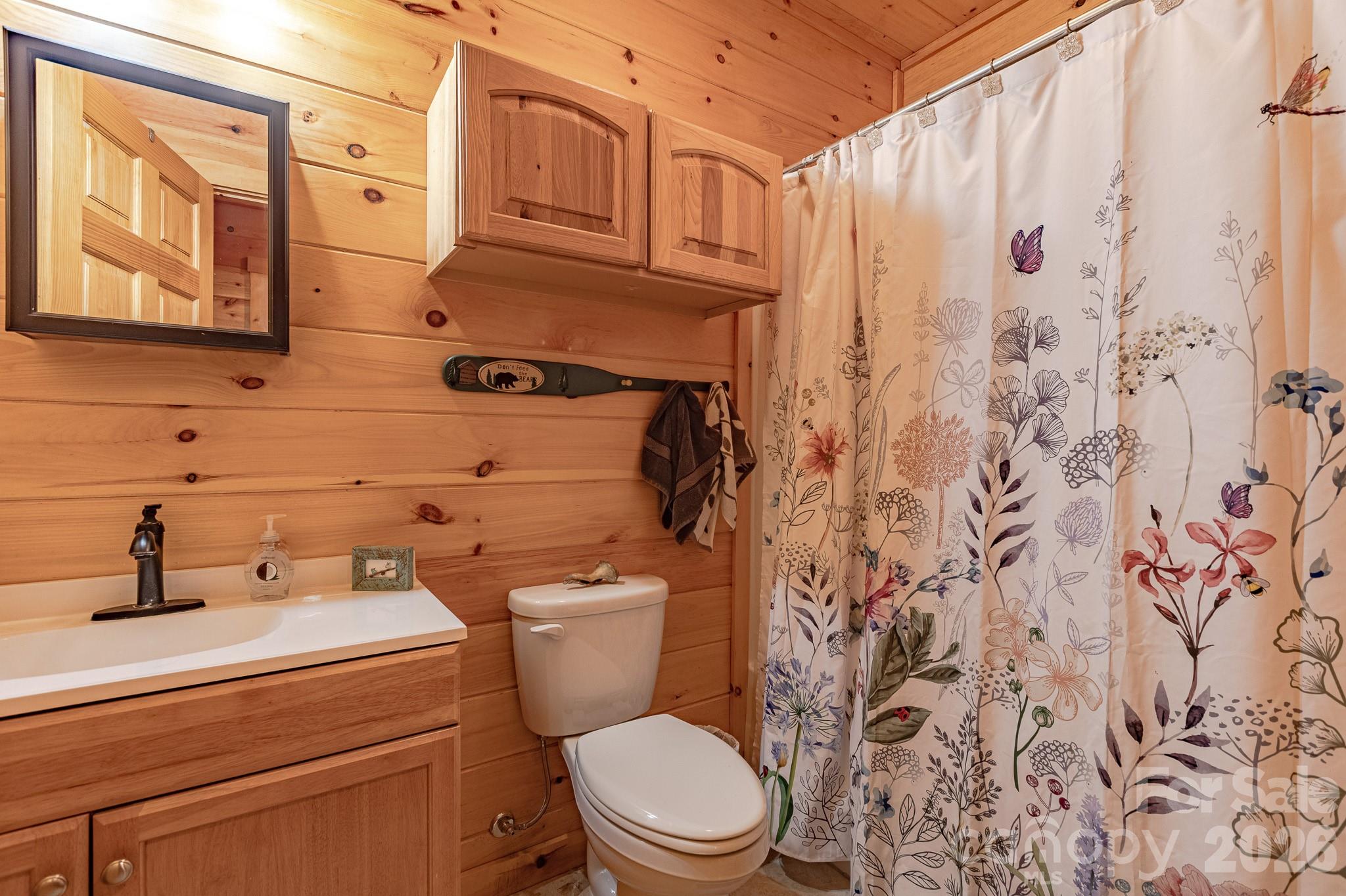 Basement full bath. - 257 Adirondack Trail, Nebo