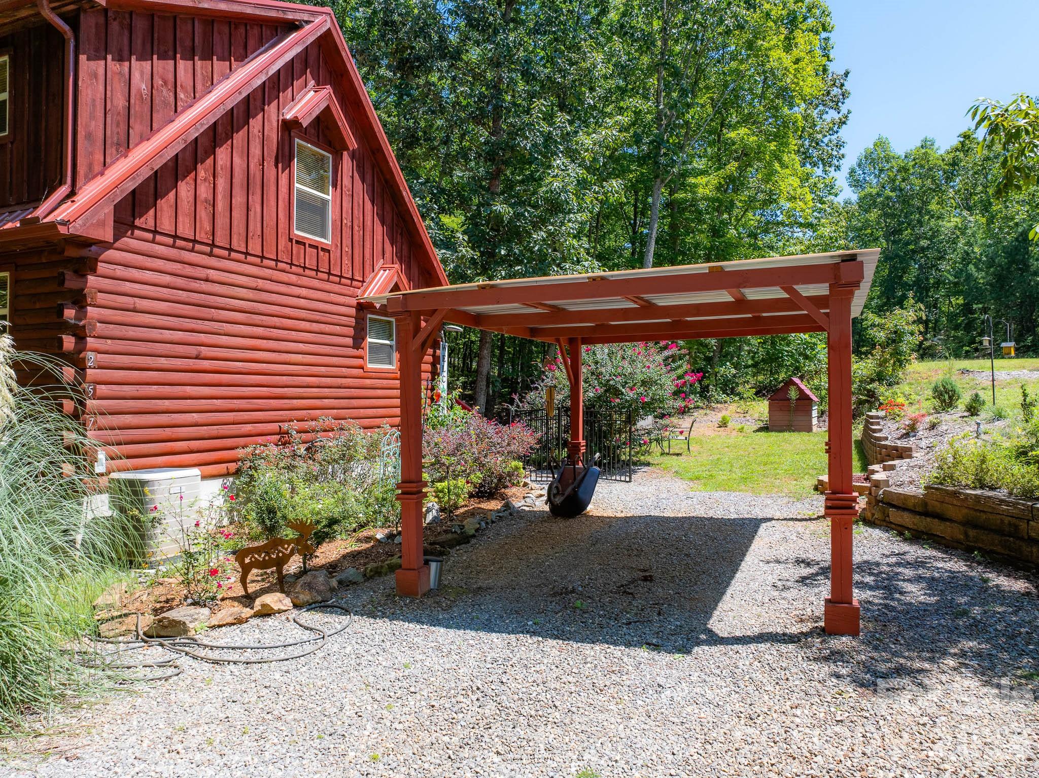 Carport - 257 Adirondack Trail, Nebo