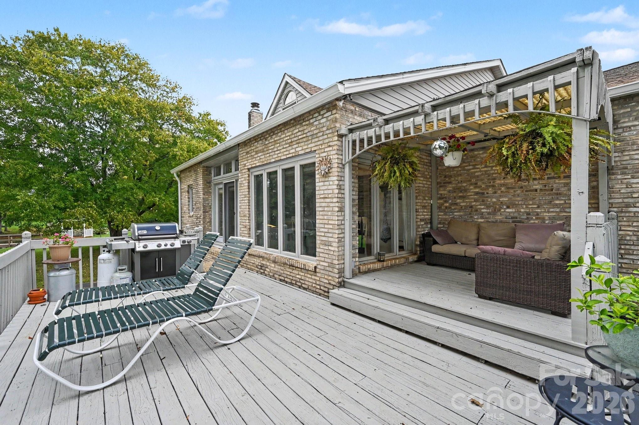 Single Family Residence at 235 Pebble Point, Salisbury, photo 6 of 48