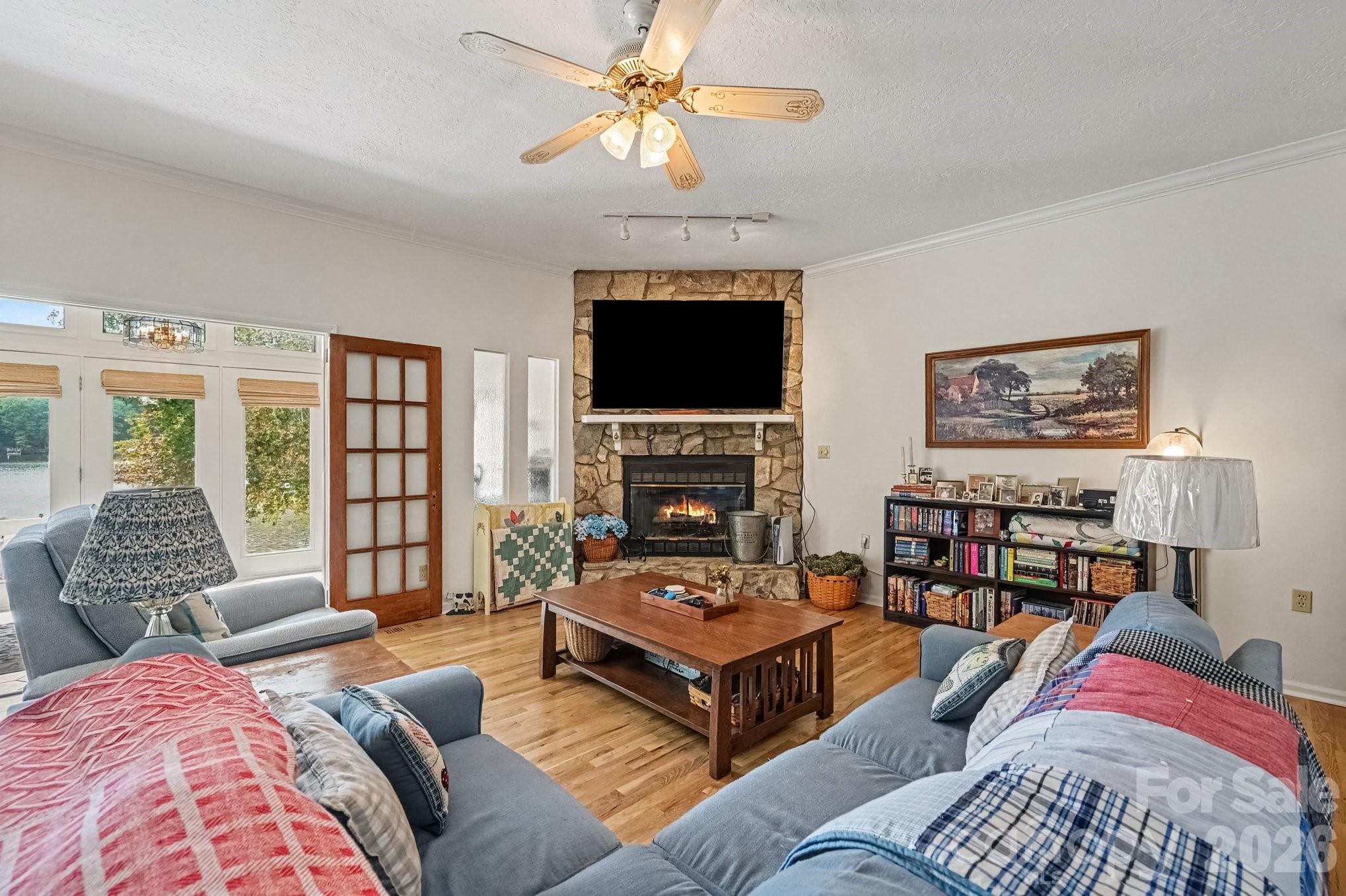 Single Family Residence at 235 Pebble Point, Salisbury, photo 9 of 48